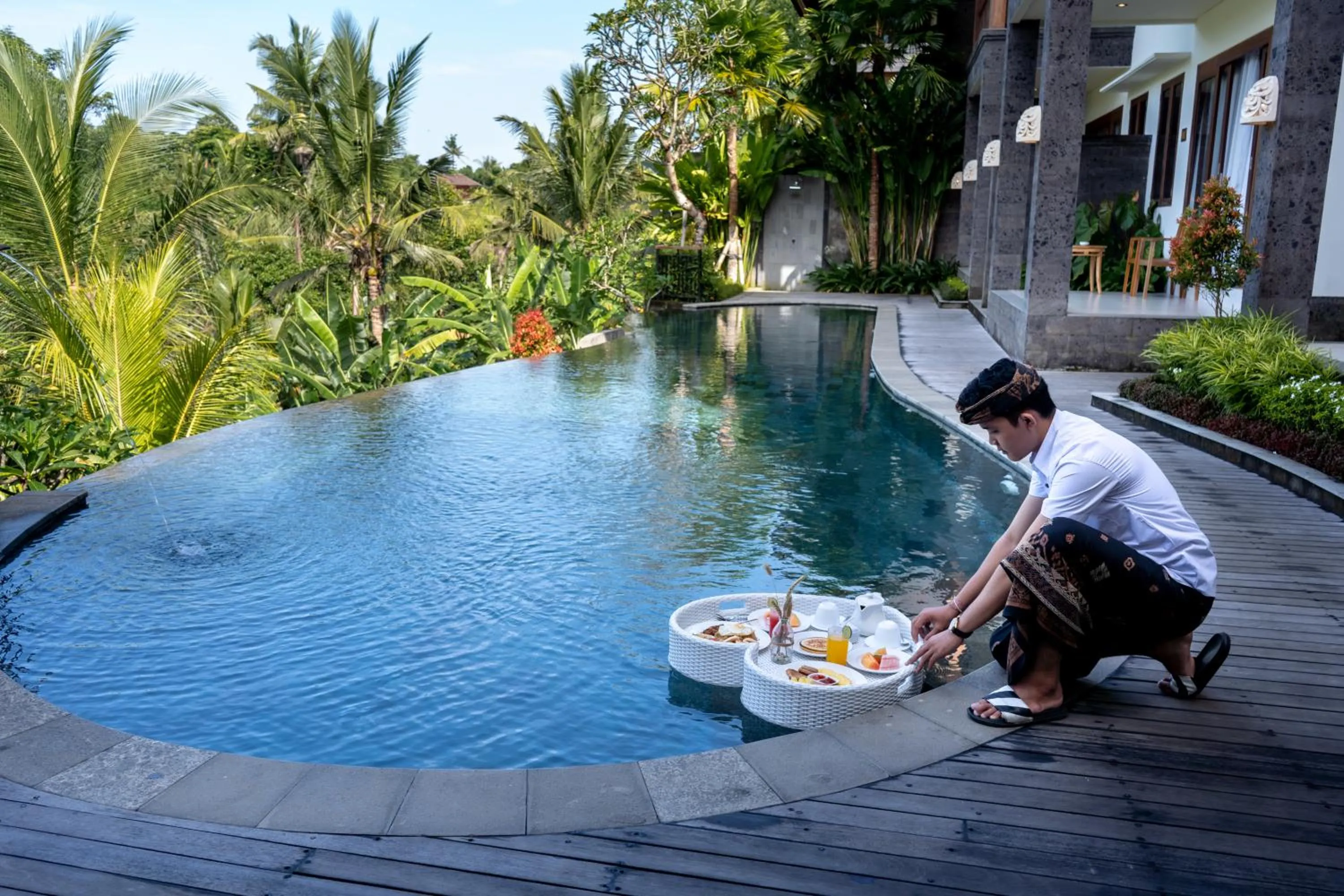 Swimming pool in Yanyan Resort Ubud