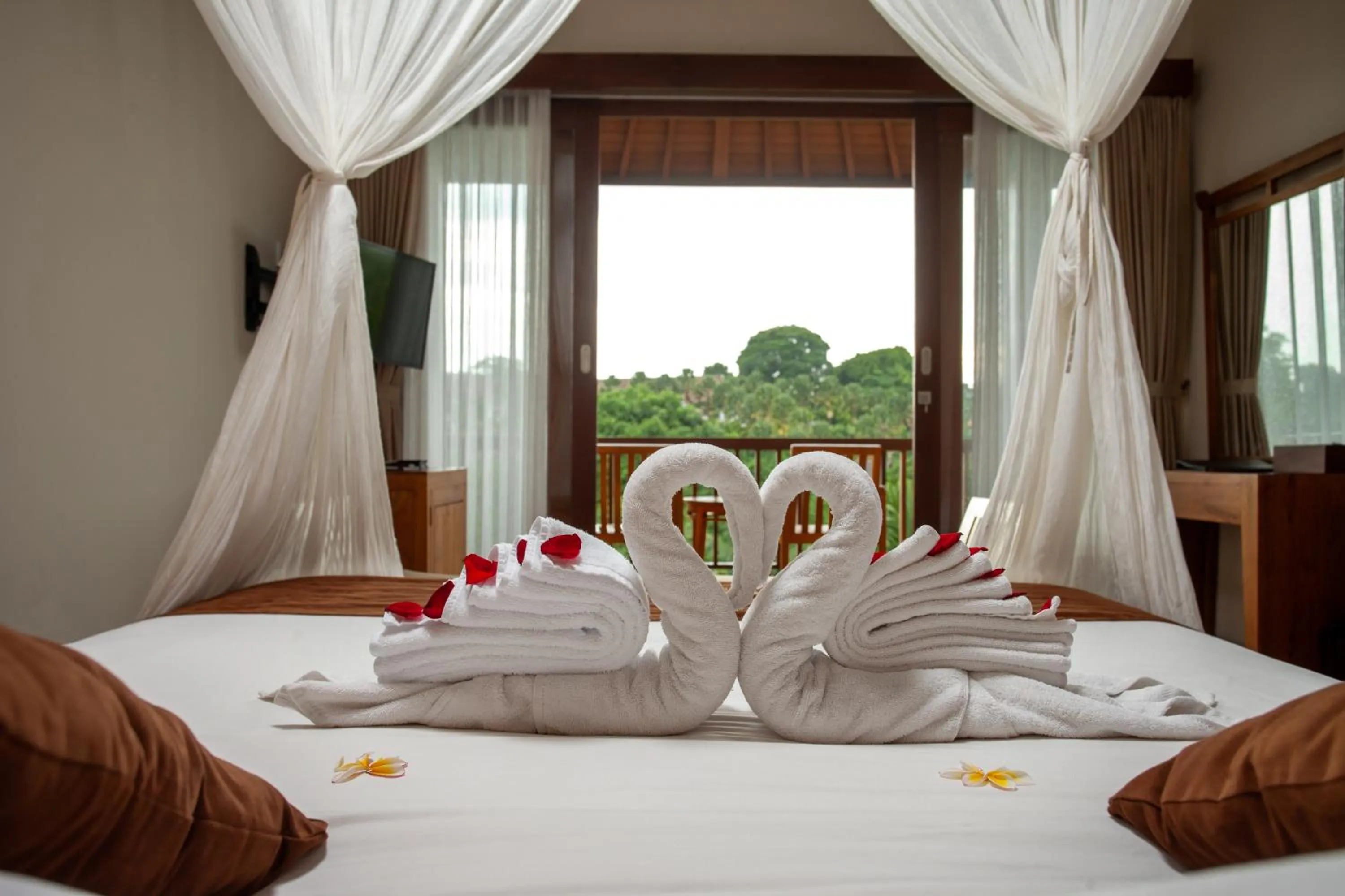 Bed in Yanyan Resort Ubud