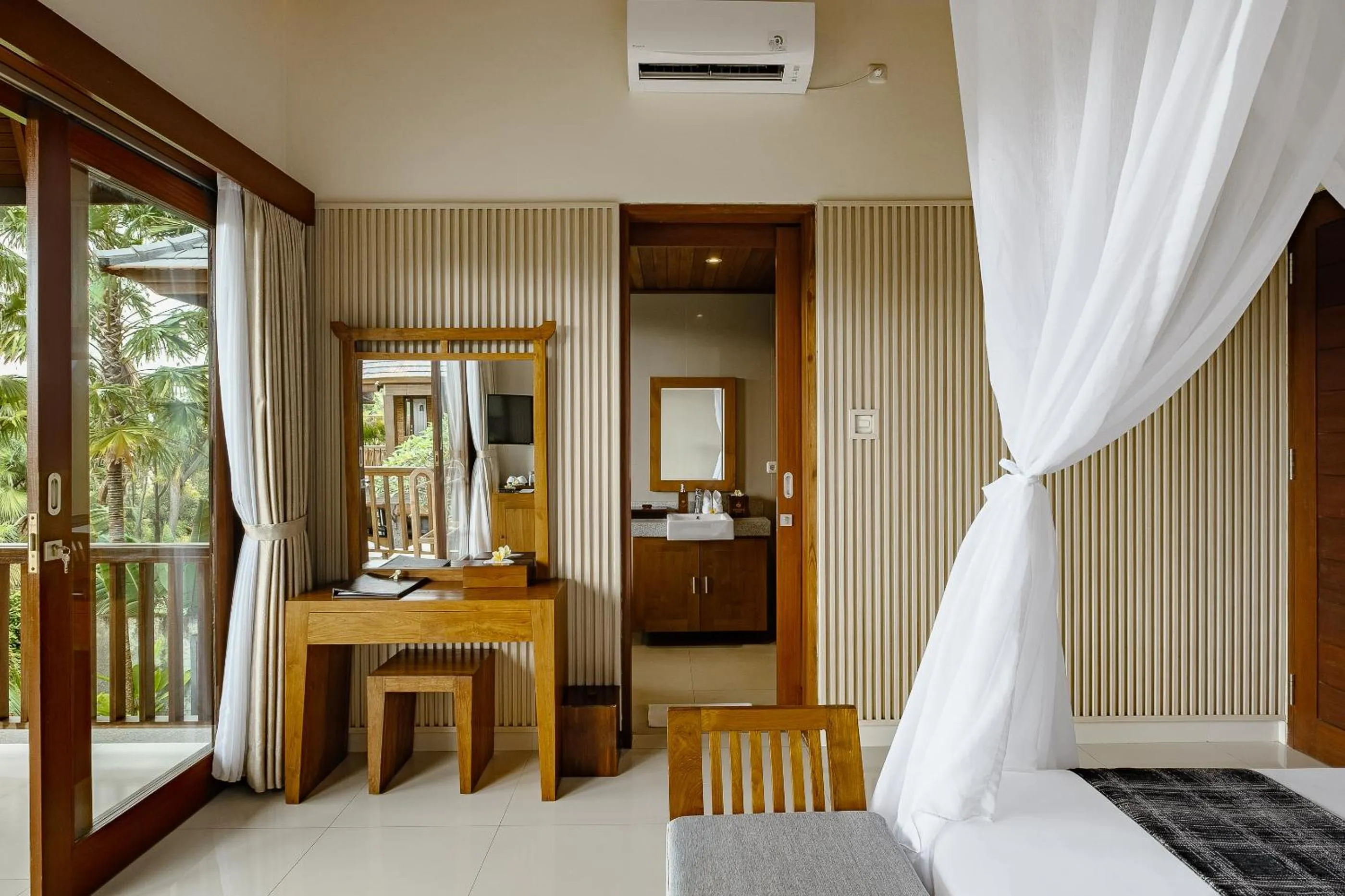 hair dresser, Bed in Yanyan Resort Ubud