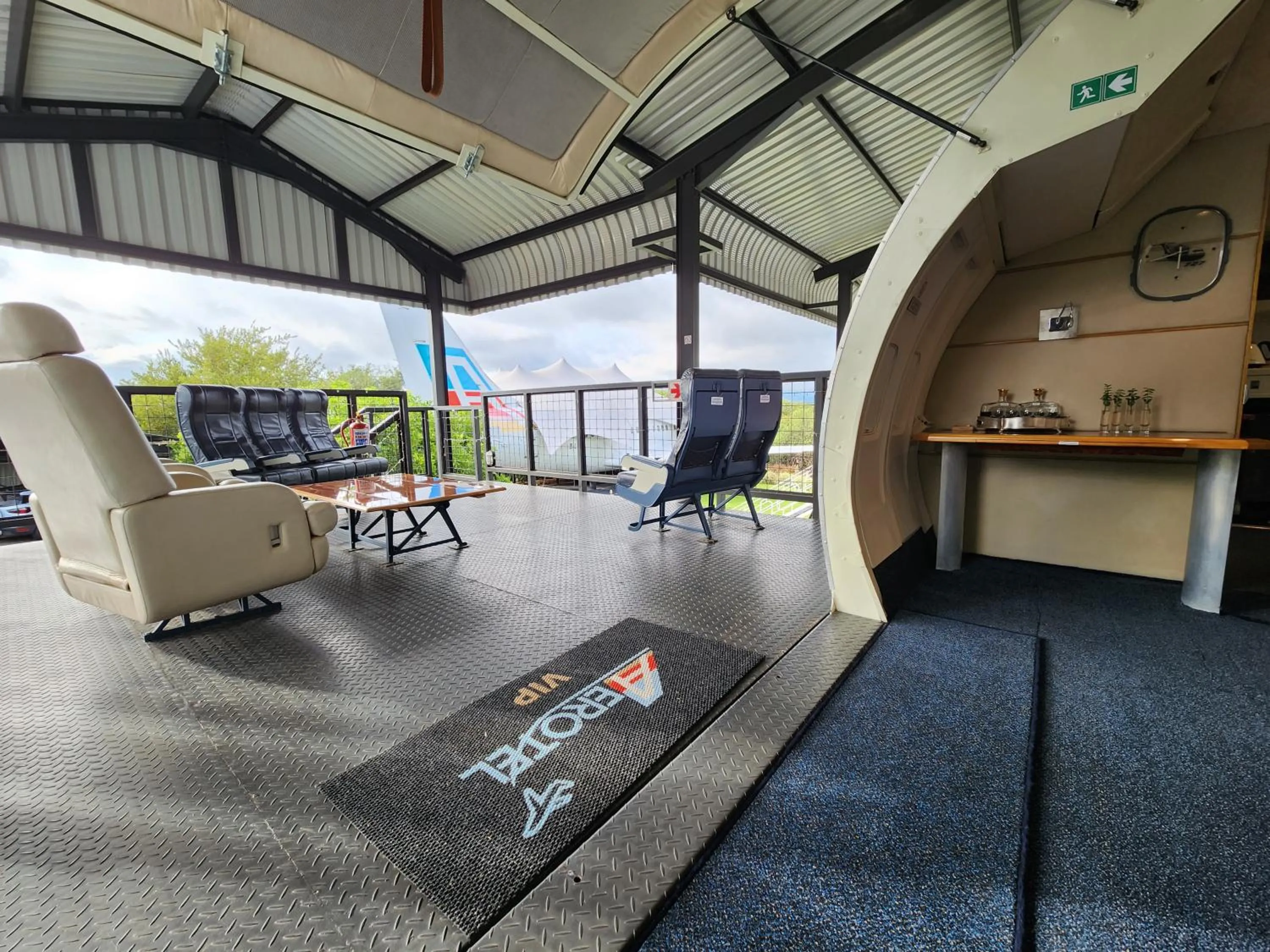 Seating area in Aerotel