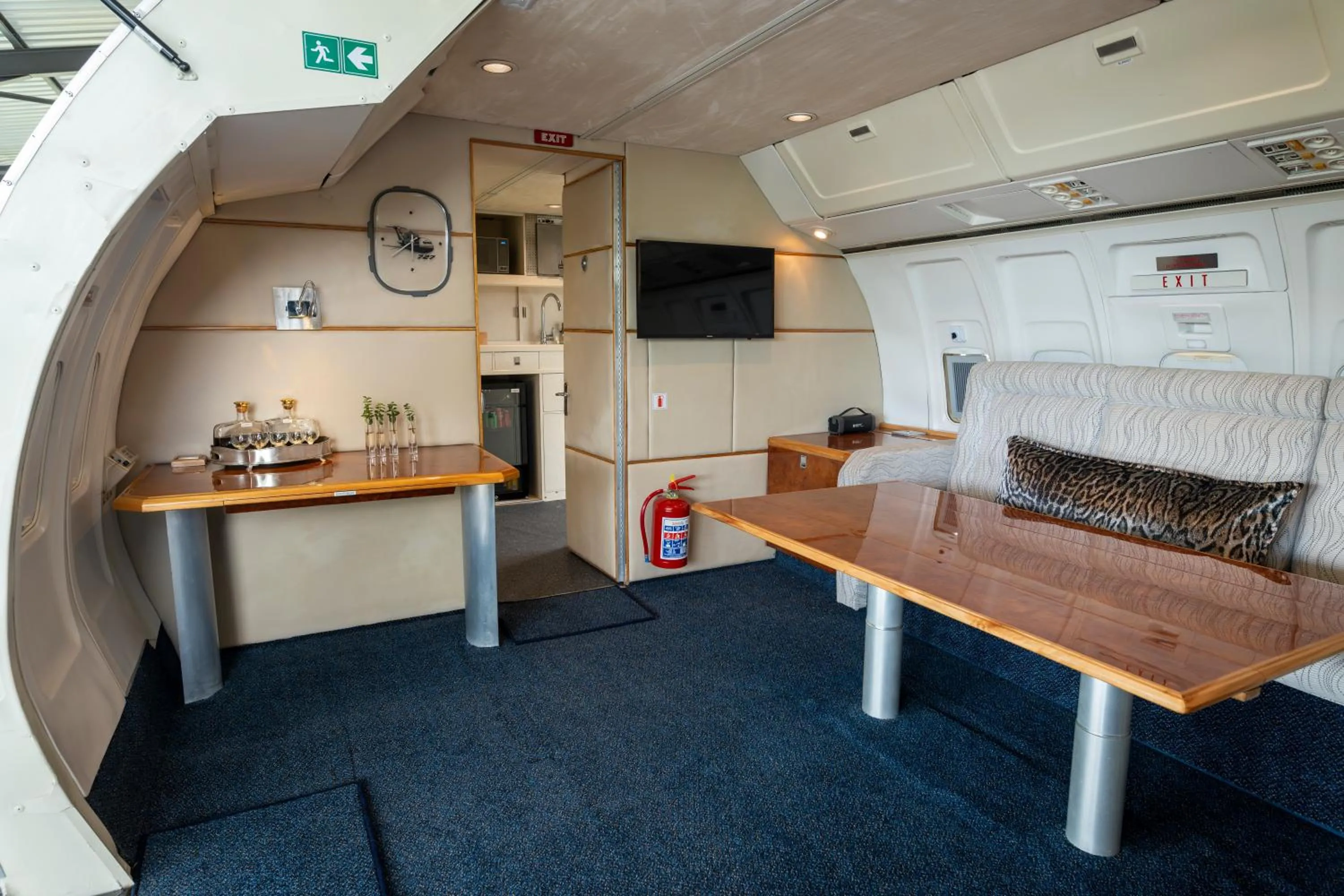 Seating area in Aerotel