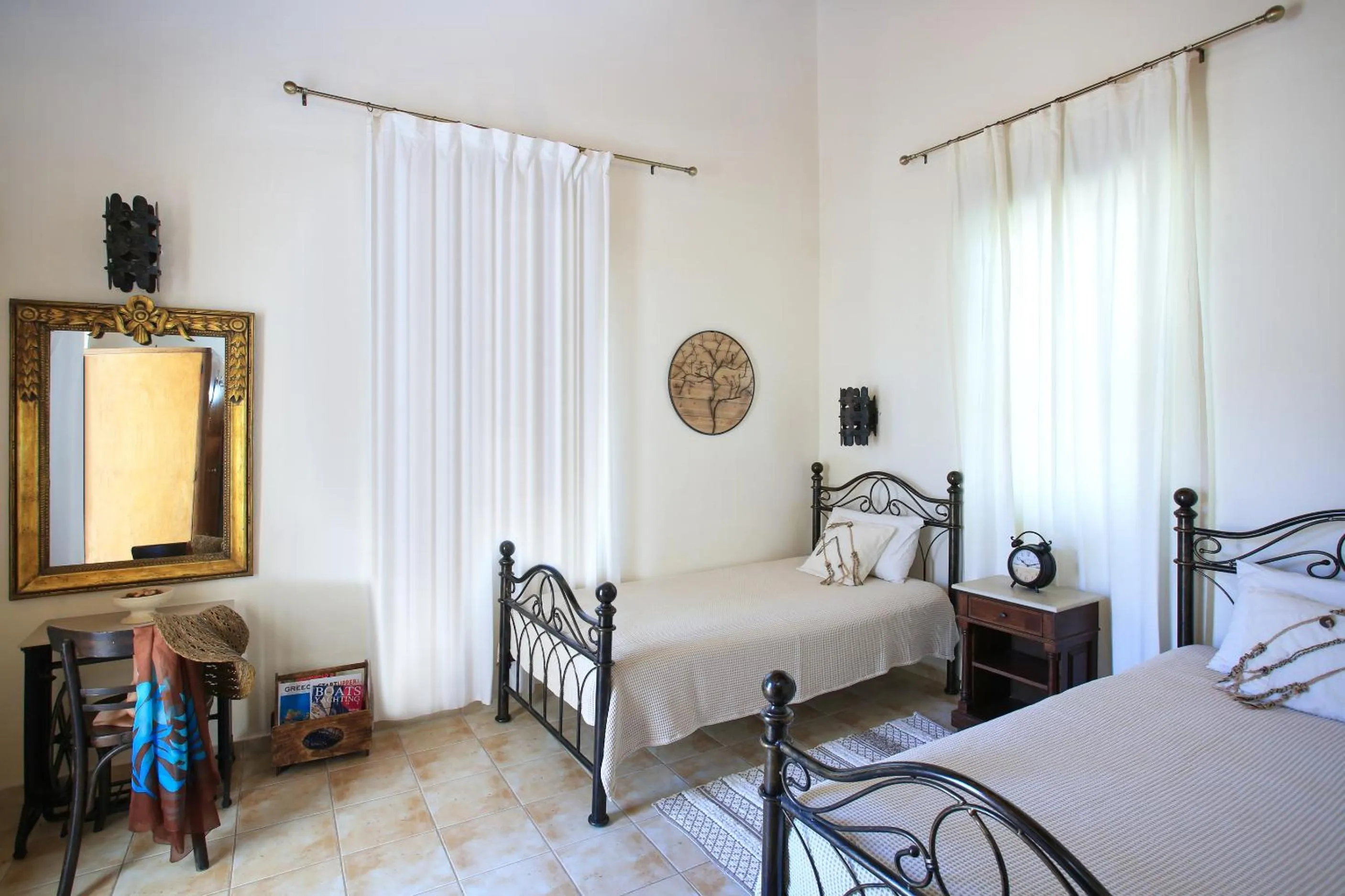 Bedroom, Bed in Villa Oasis