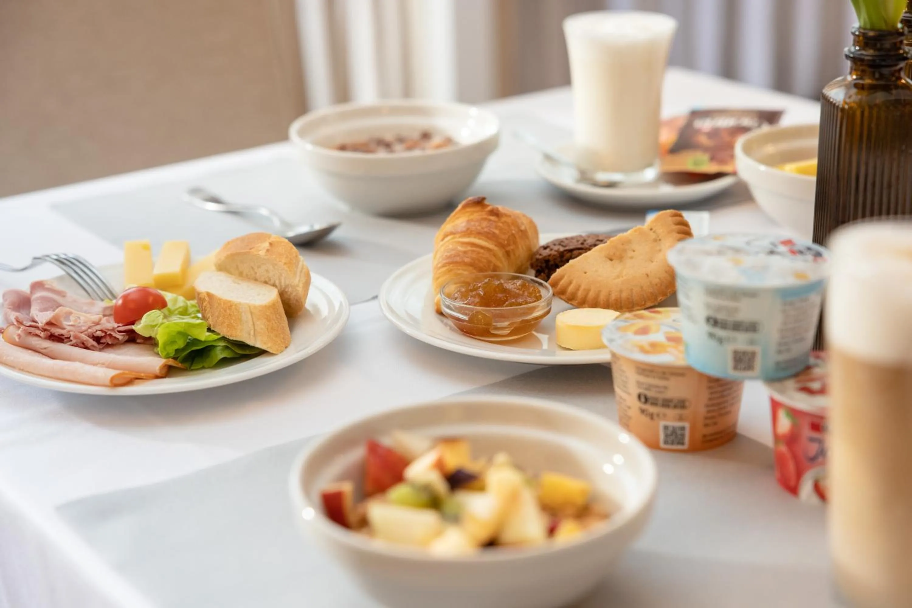 Breakfast in Adhhoc Hotel