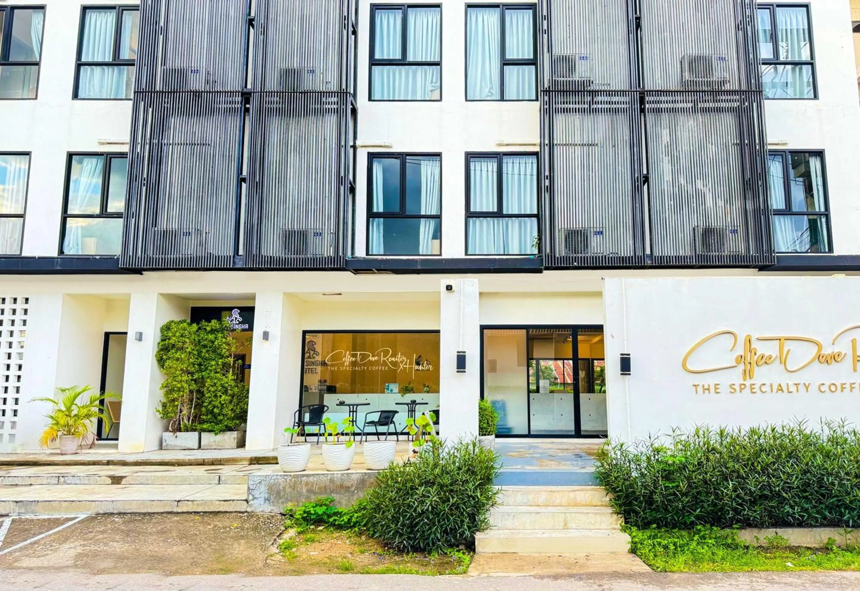 Property building in Collection O The Singha Chiangmai Hotel