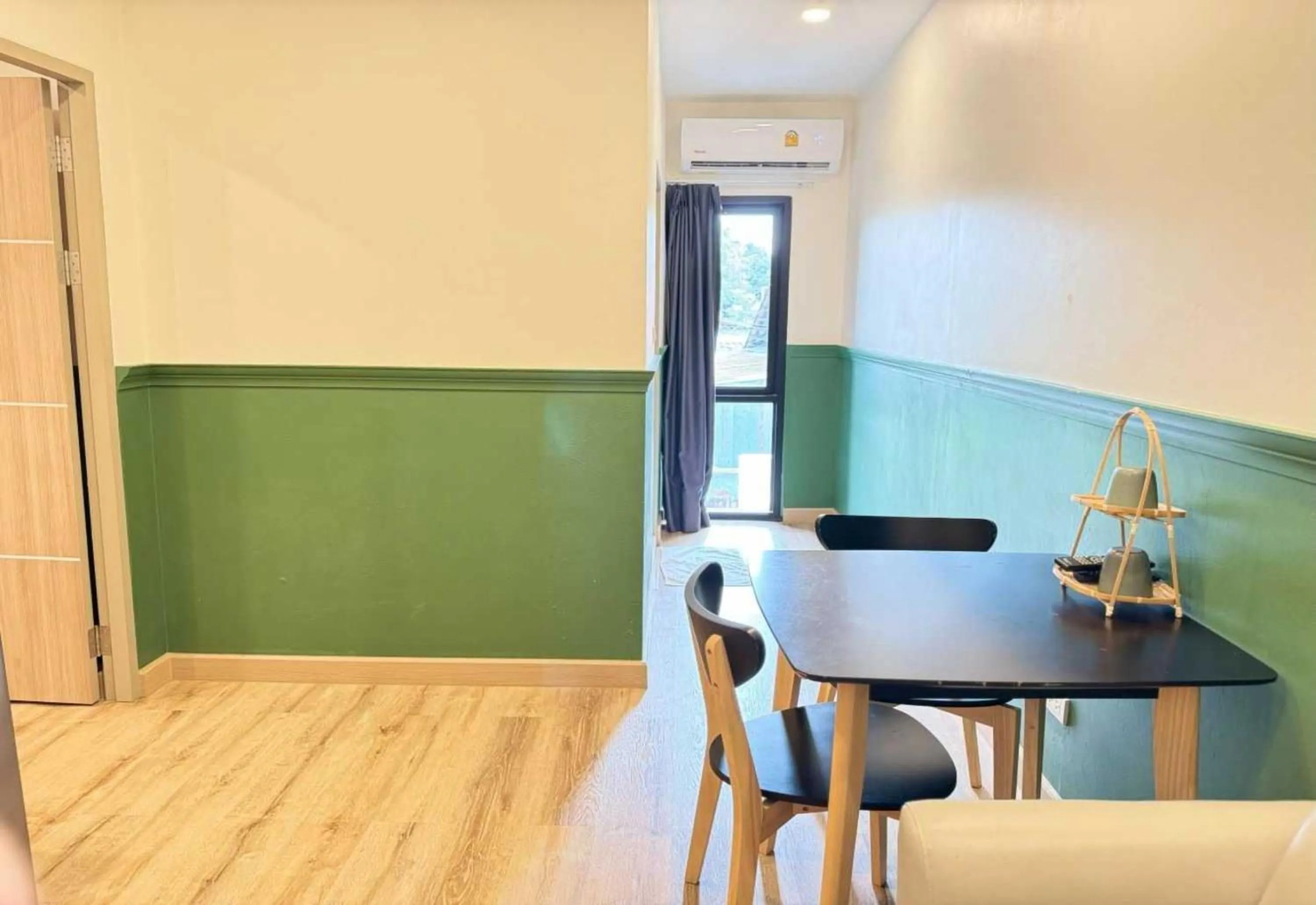 Dining area in Collection O The Singha Chiangmai Hotel