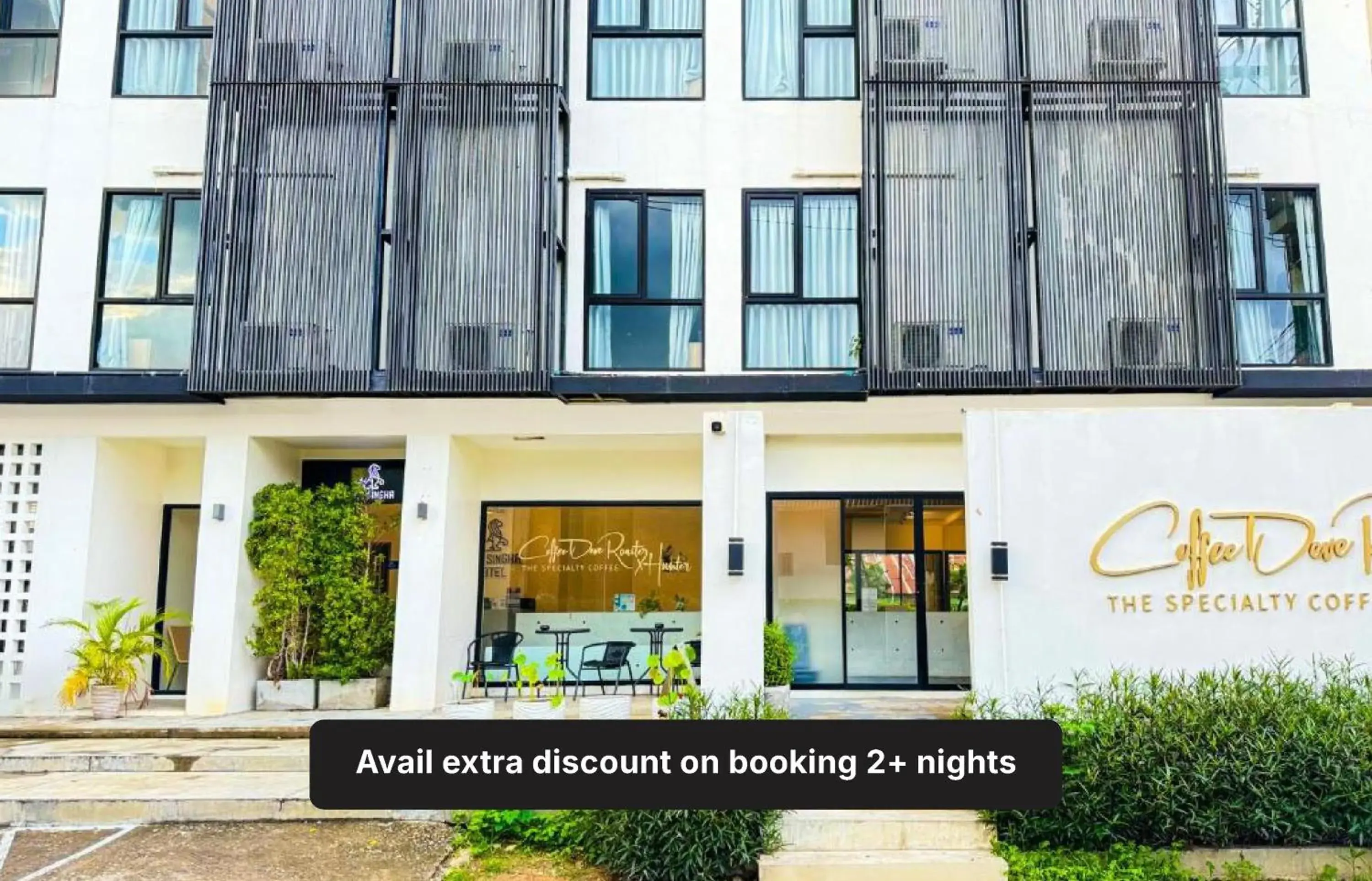 Property building in Collection O The Singha Chiangmai Hotel Property building in Collection O The Singha Chiangmai Hotel