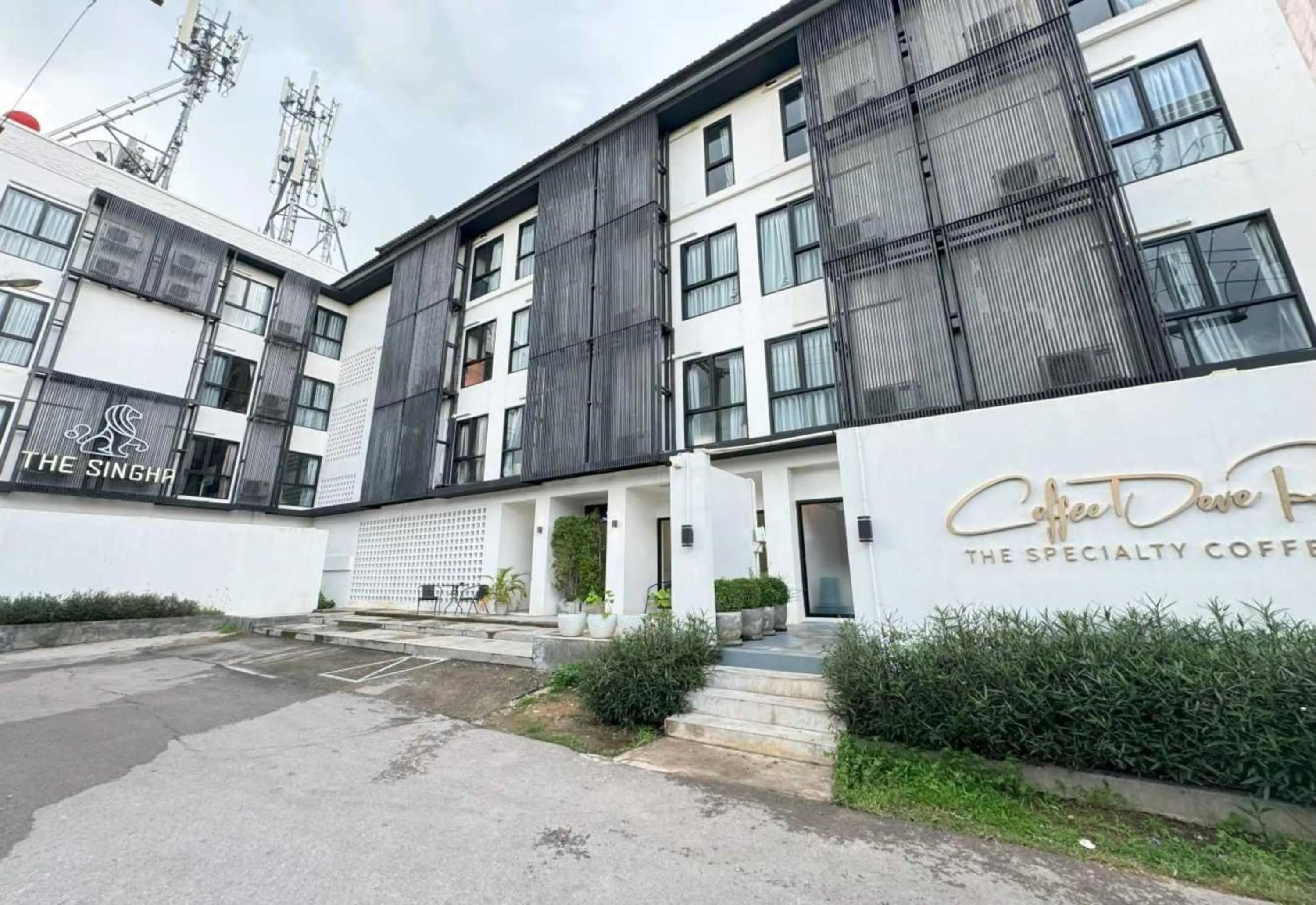 Property building in Collection O The Singha Chiangmai Hotel