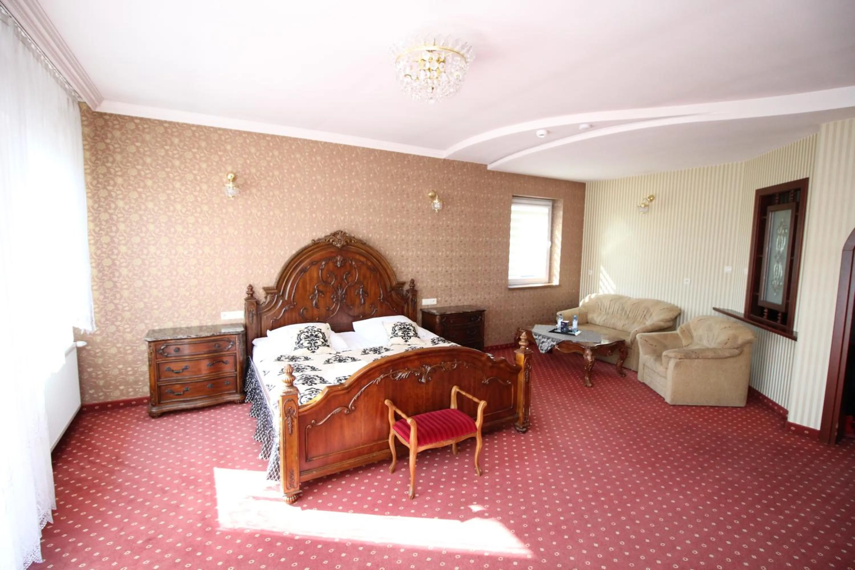 Photo of the whole room, Bed in Złote Arkady