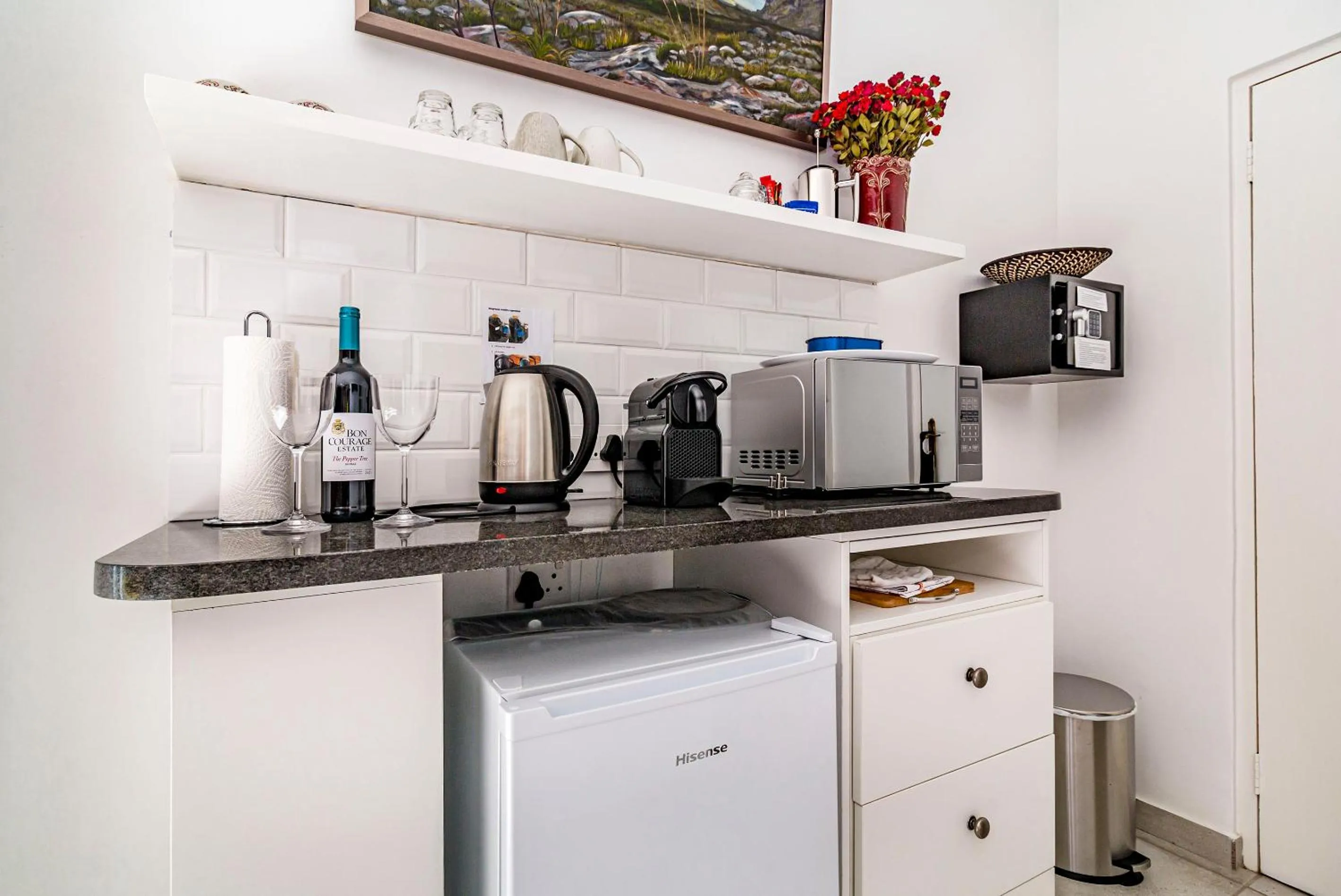 Coffee/tea facilities in 5 Rembrandt Guesthouse