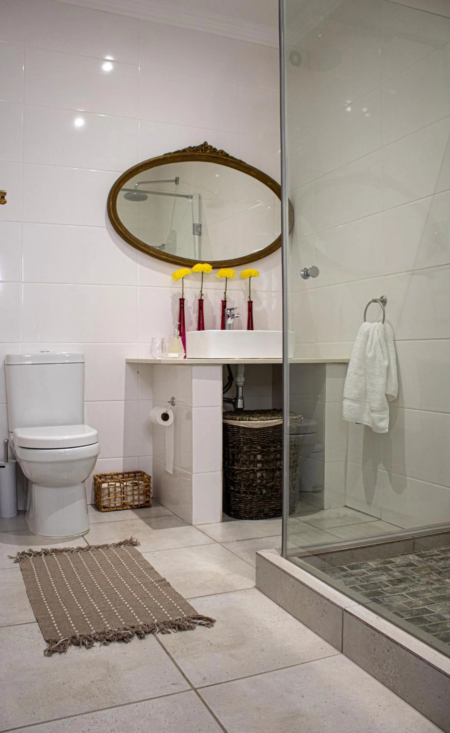 Shower in 5 Rembrandt Guesthouse