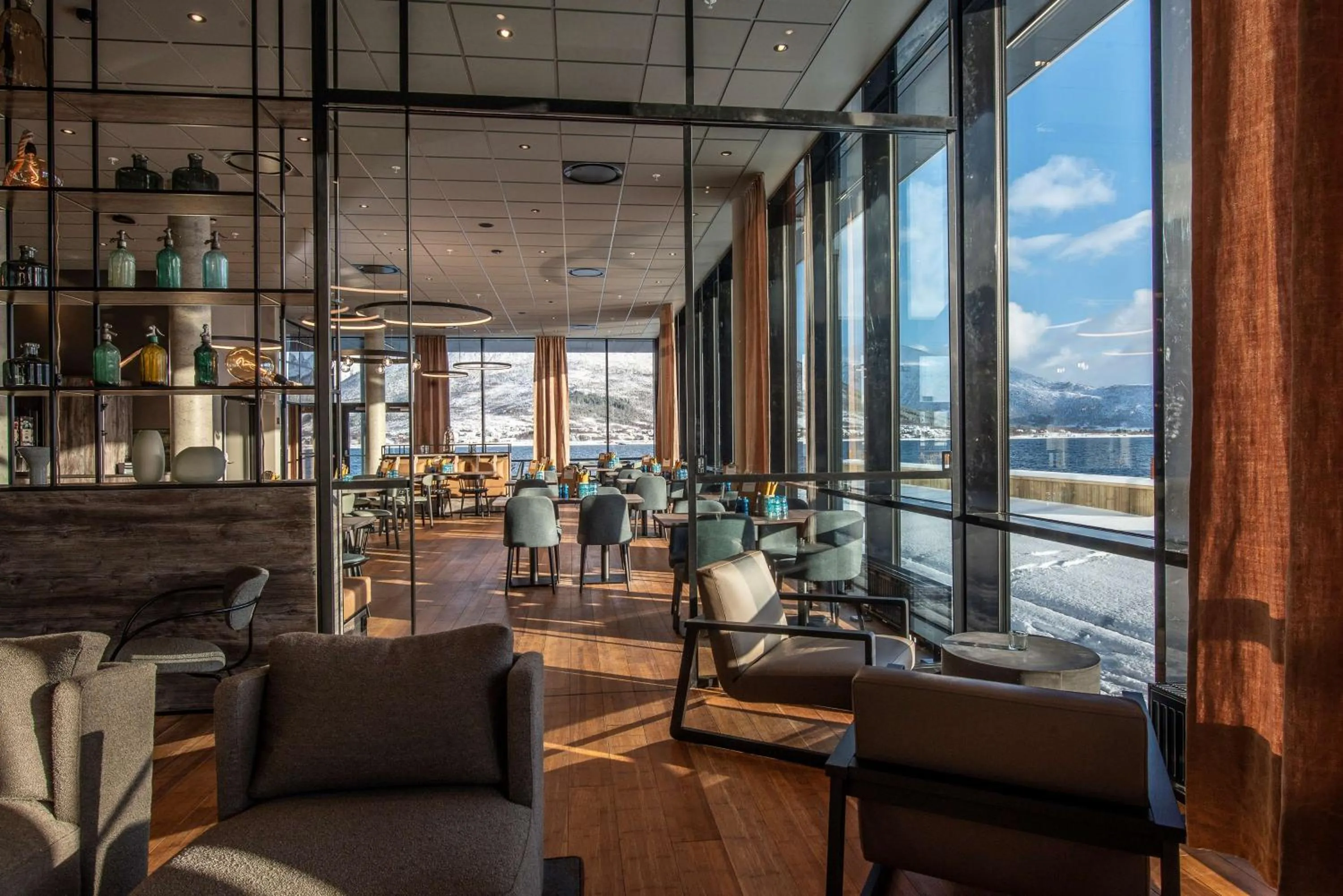 Lobby or reception in Scandic Sortland