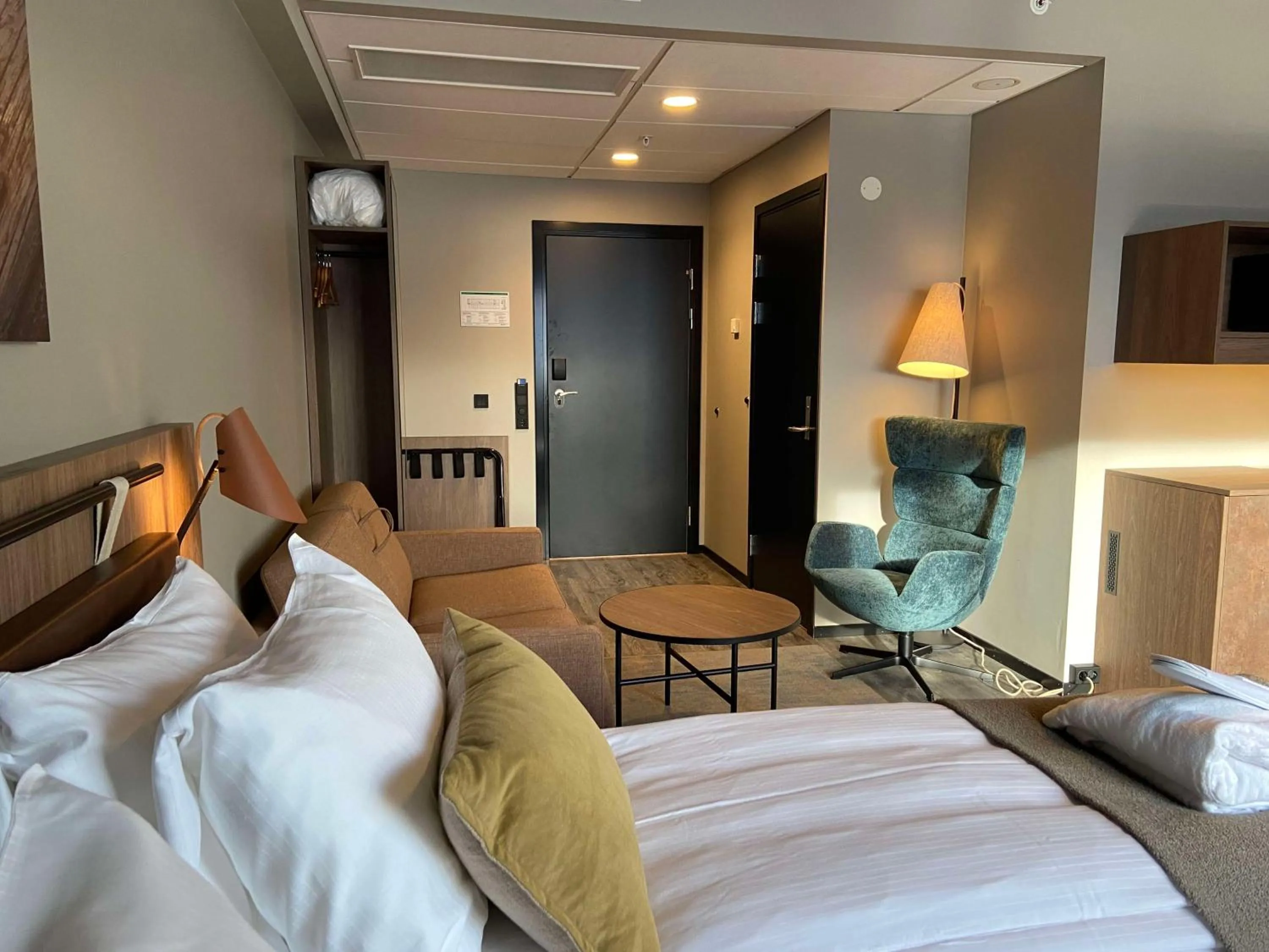 Photo of the whole room, Bed in Scandic Sortland