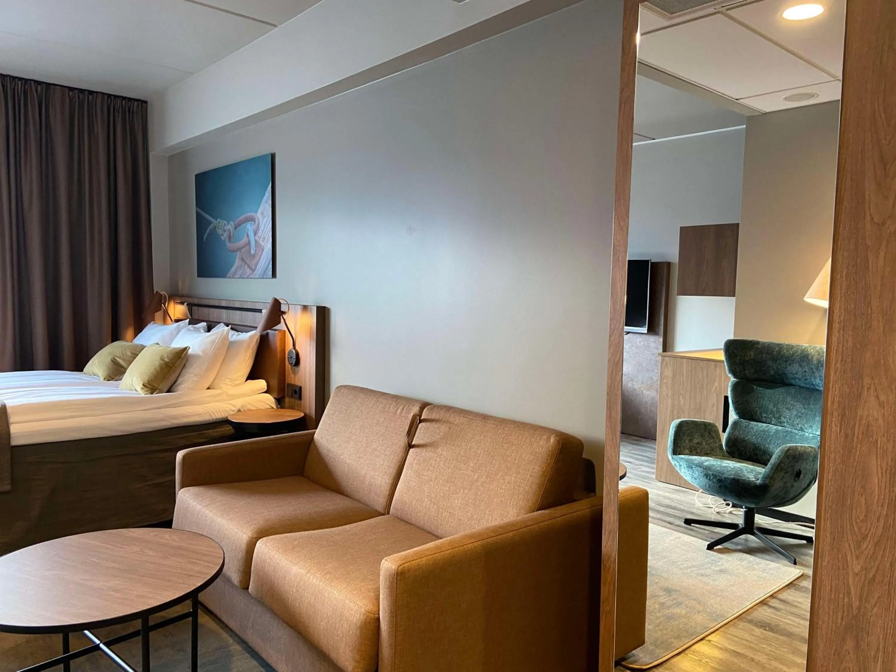 Photo of the whole room in Scandic Sortland