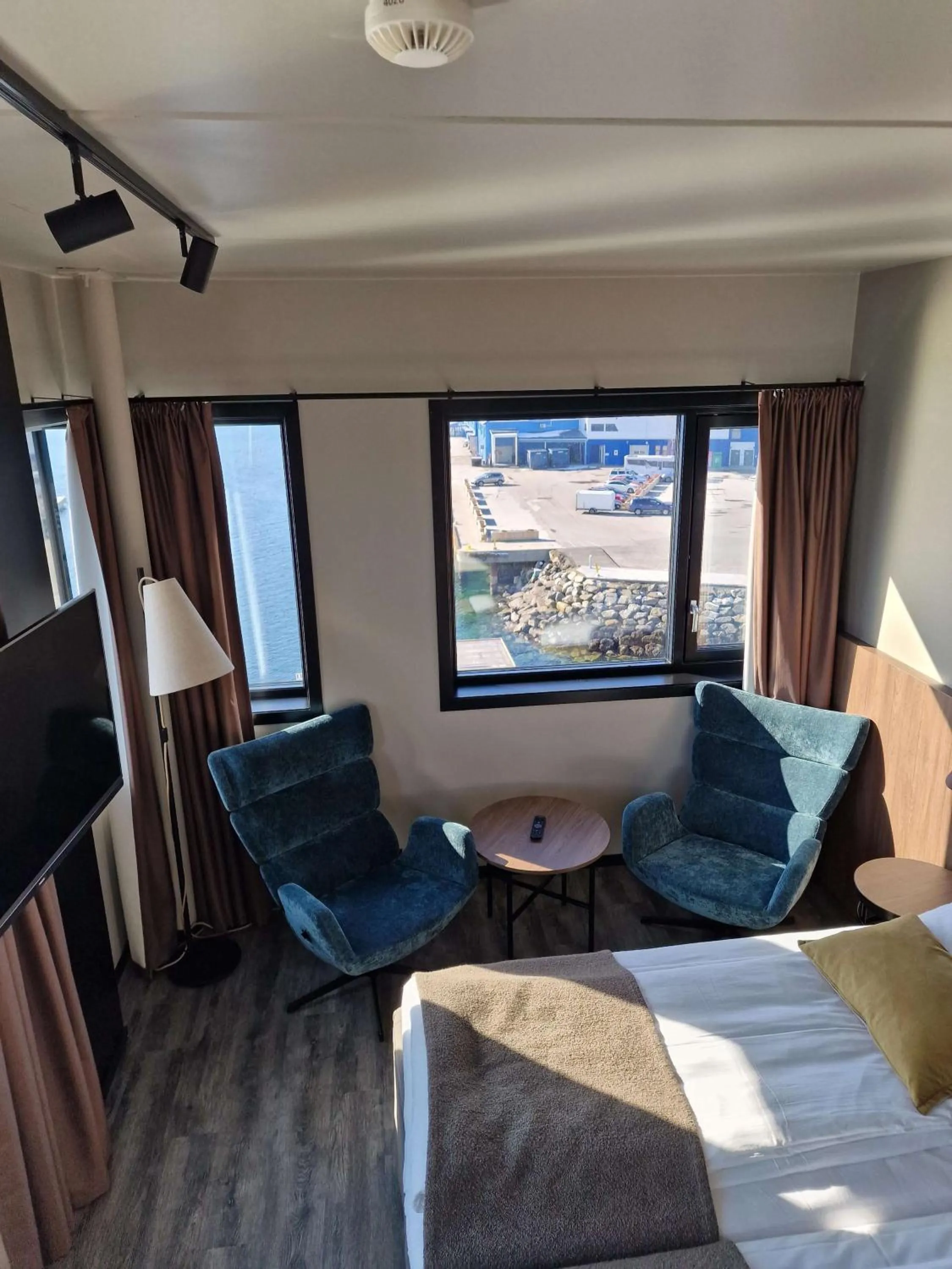 Bedroom, Bed in Scandic Sortland