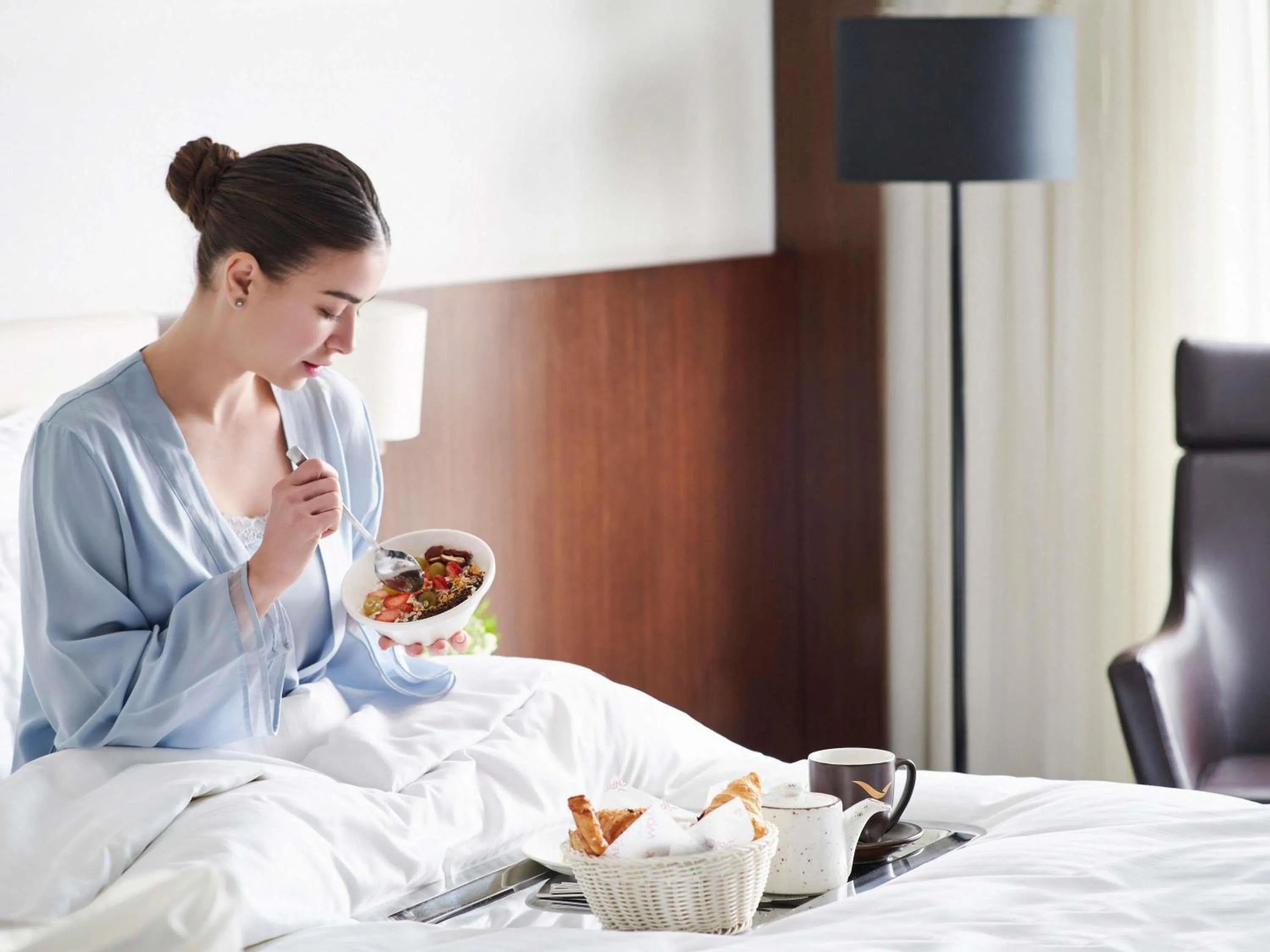 Breakfast, Bed in Mövenpick Hotel Amman