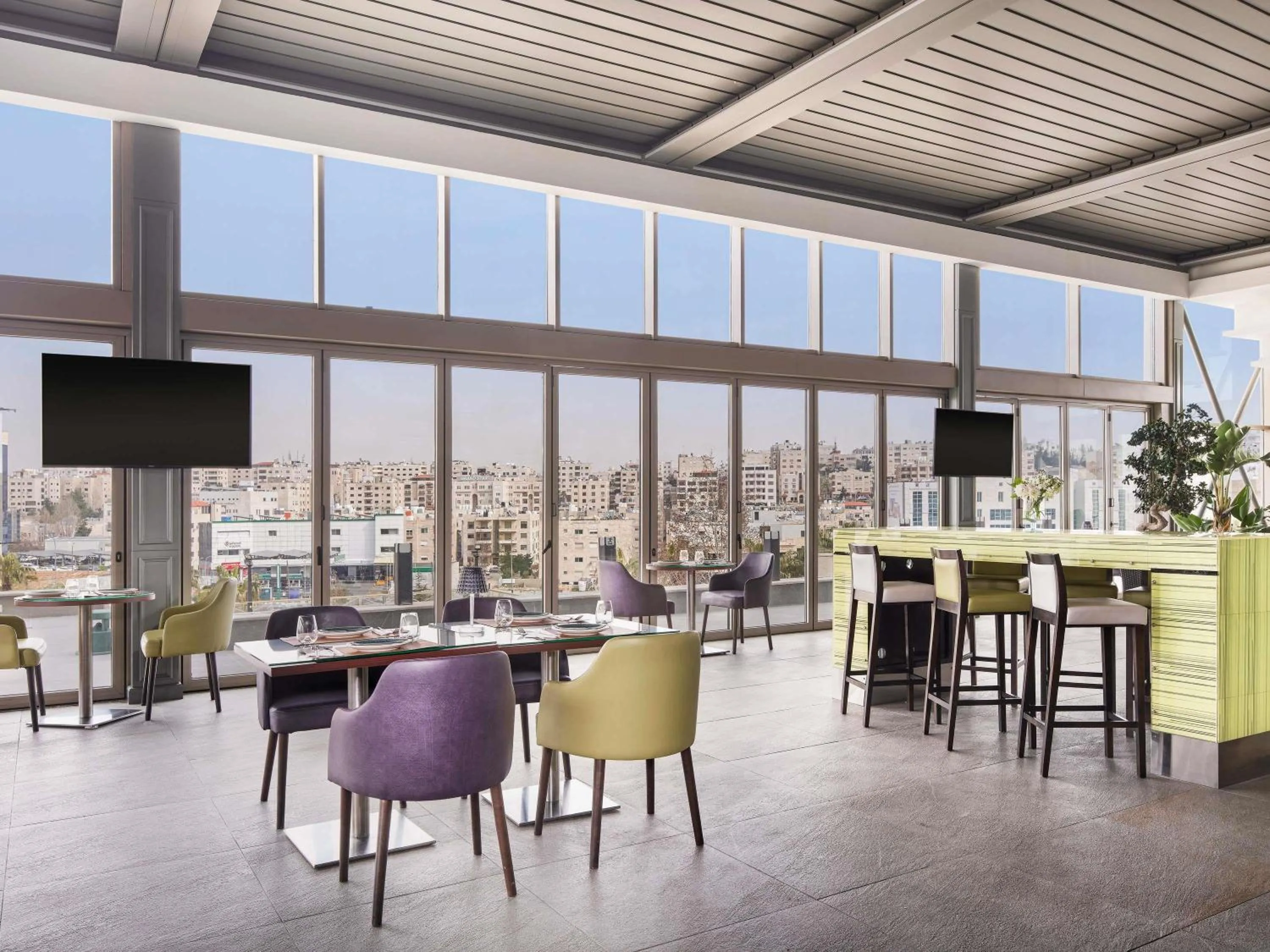 Restaurant/places to eat in Mövenpick Hotel Amman