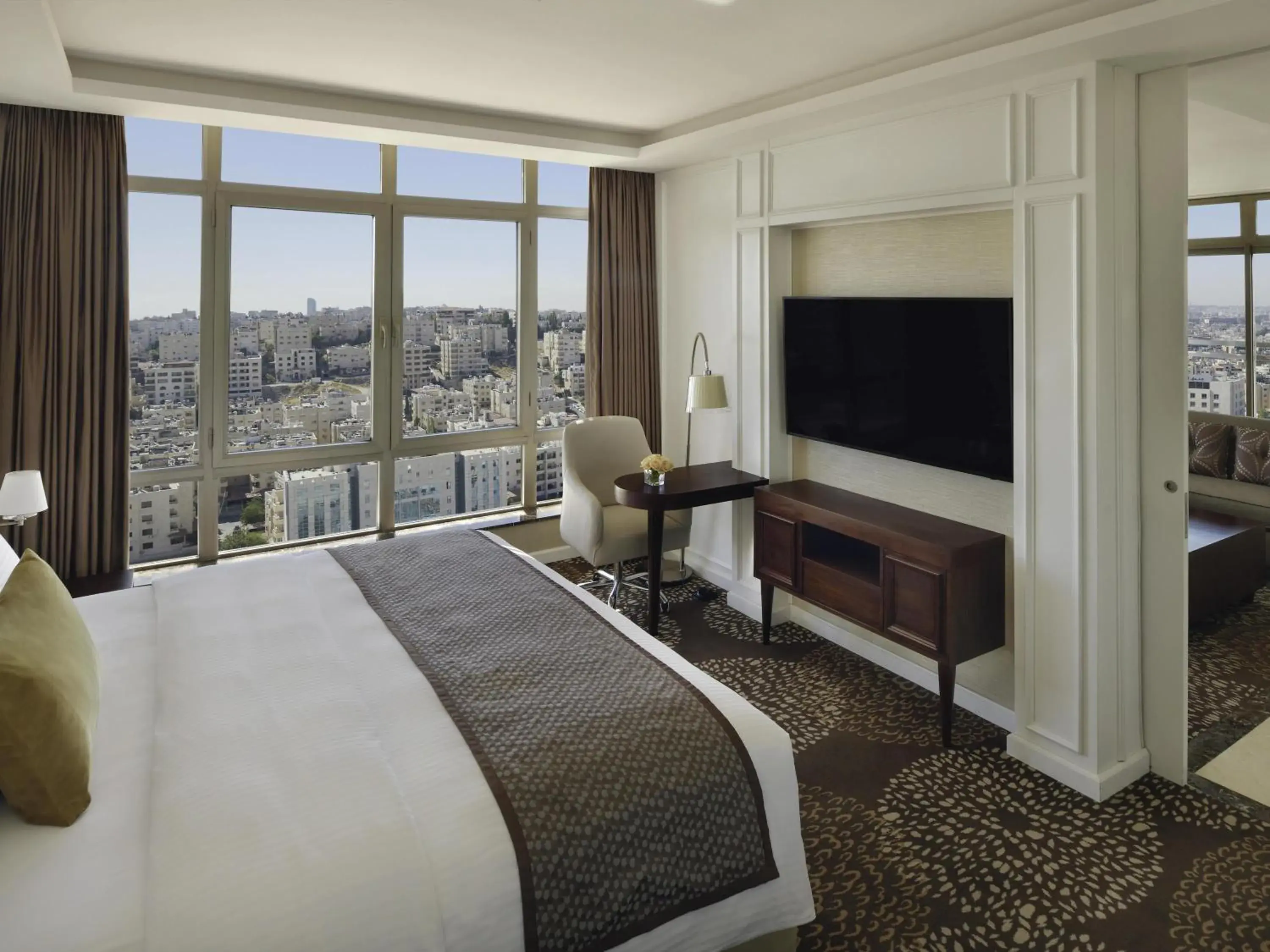 Bedroom, Bed in Mövenpick Hotel Amman Bedroom, Bed in Mövenpick Hotel Amman