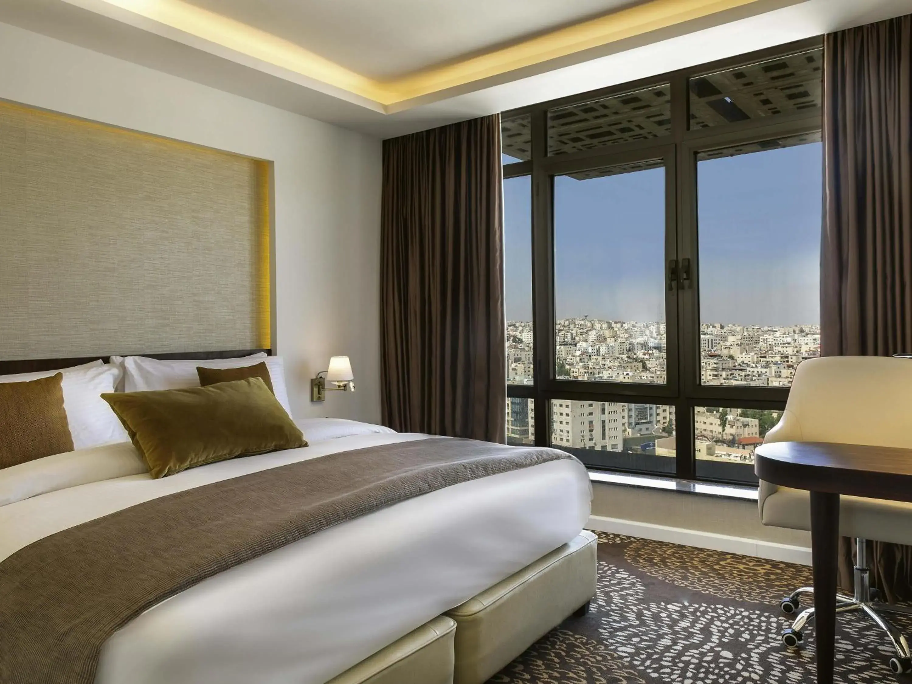 Executive Suite with City View in Mövenpick Hotel Amman Executive Suite with City View in Mövenpick Hotel Amman