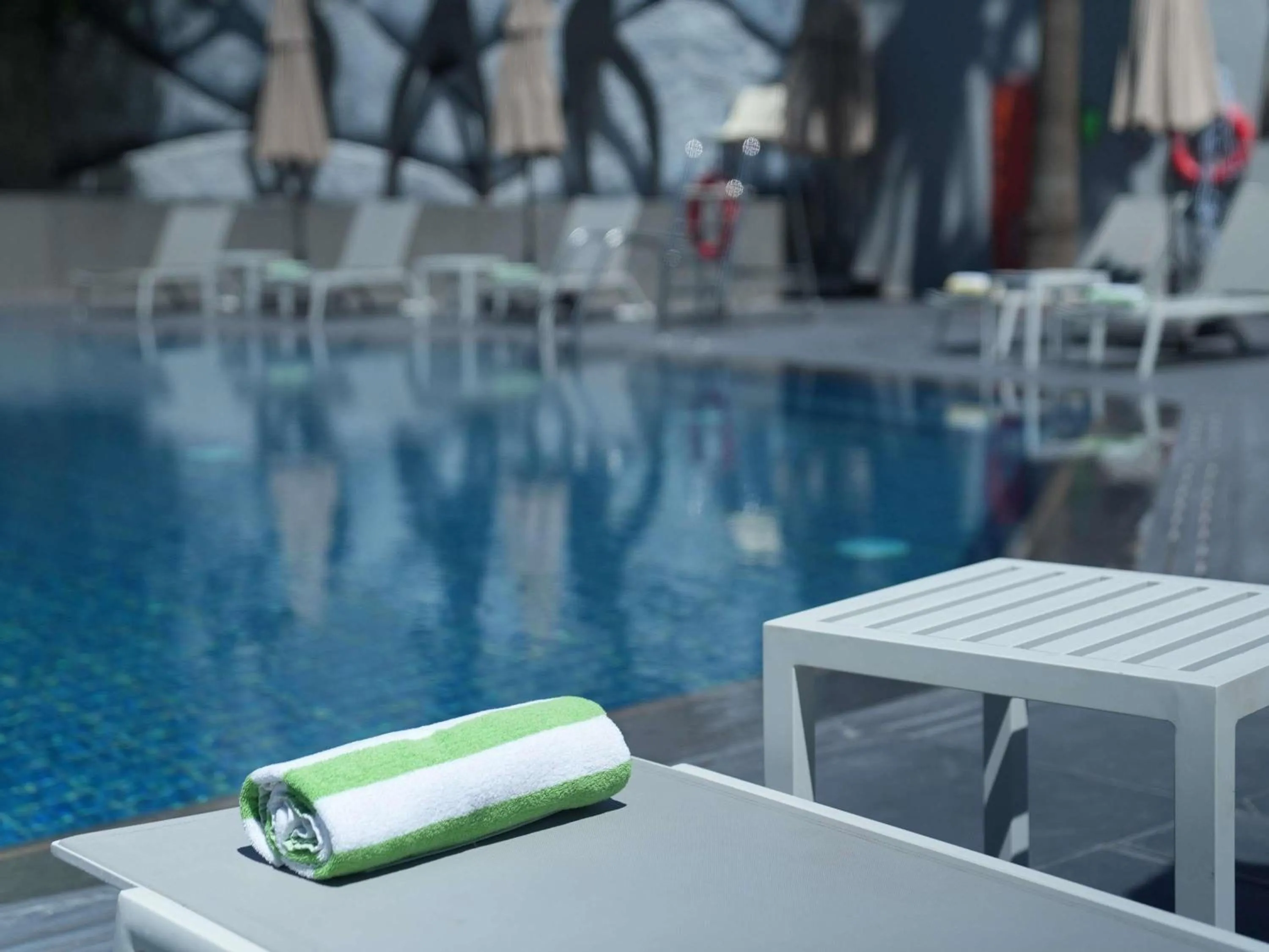 Pool view in Mövenpick Hotel Amman