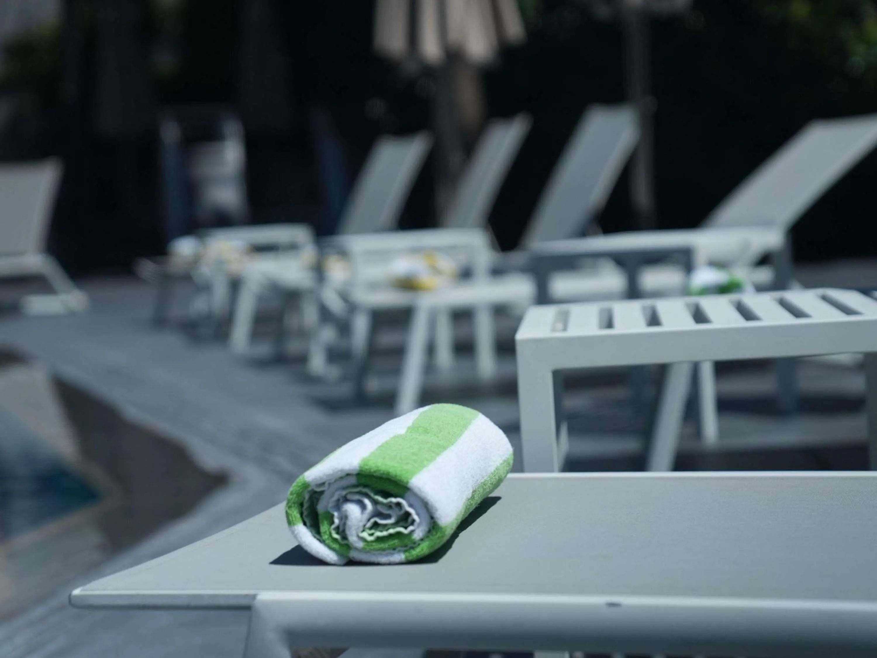 Pool view in Mövenpick Hotel Amman