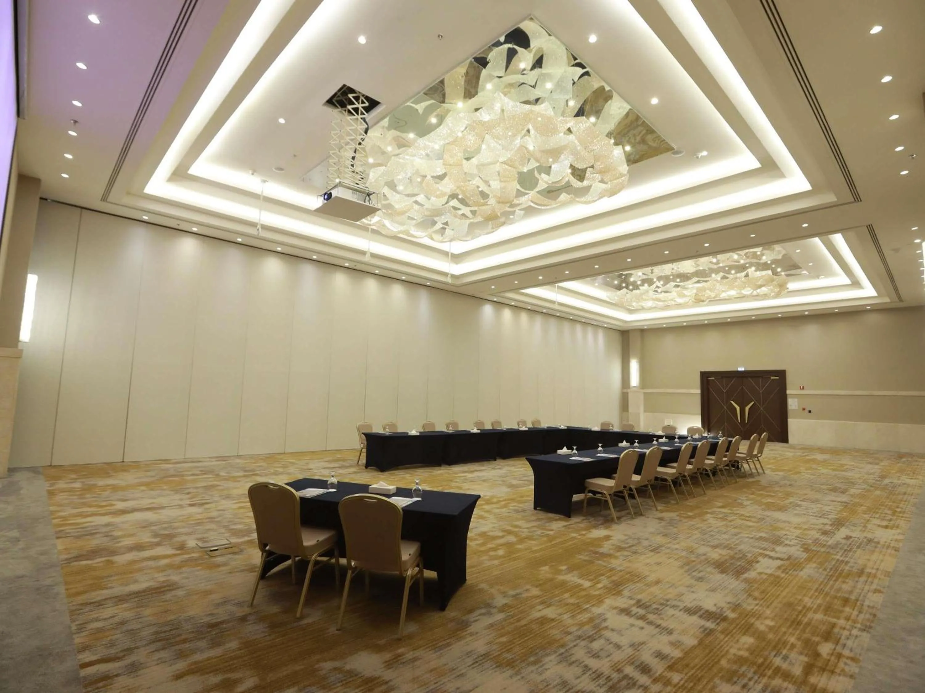 Meeting/conference room in Mövenpick Hotel Amman