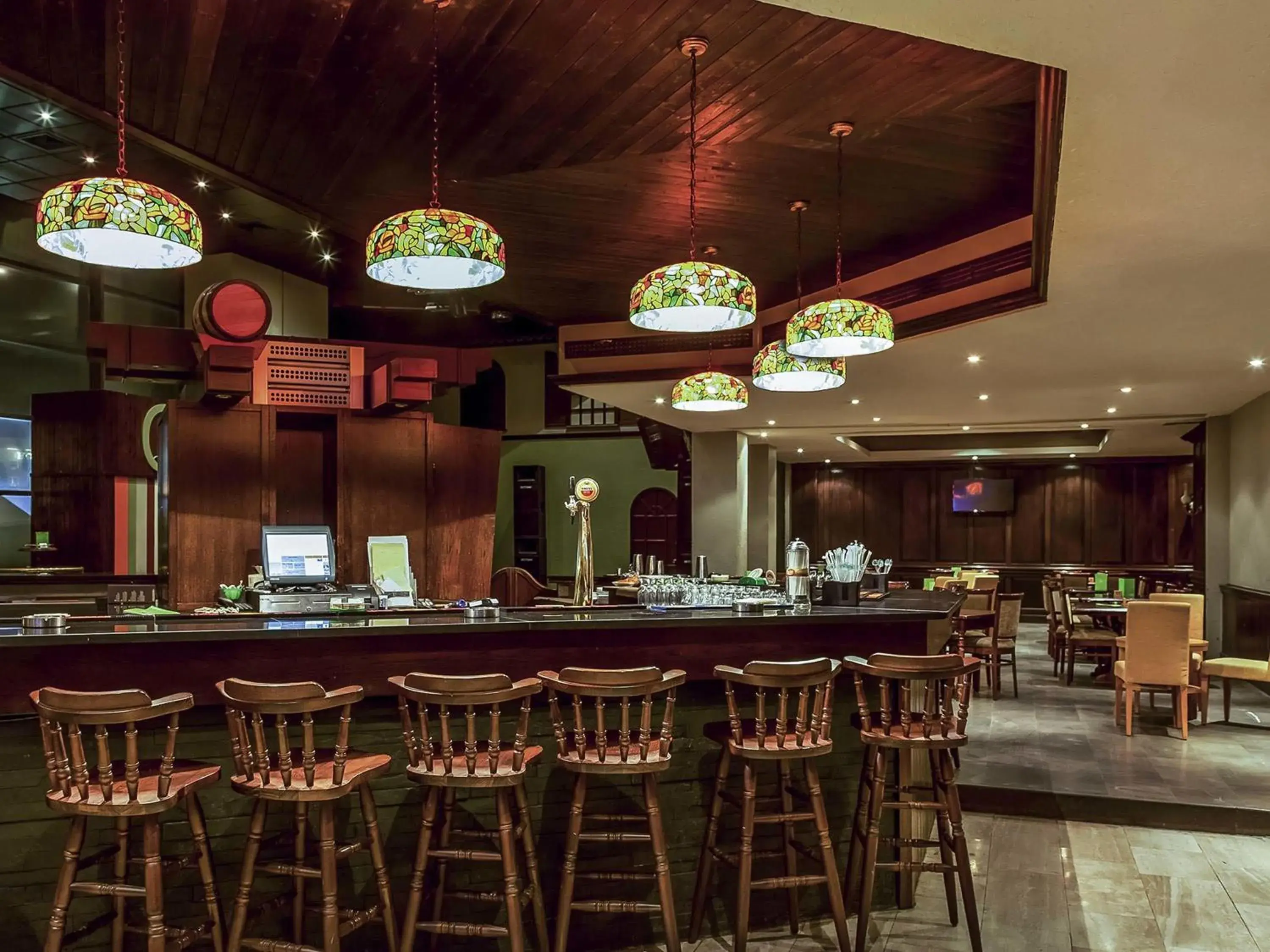 Restaurant/places to eat in Mövenpick Hotel Amman Restaurant/places to eat in Mövenpick Hotel Amman