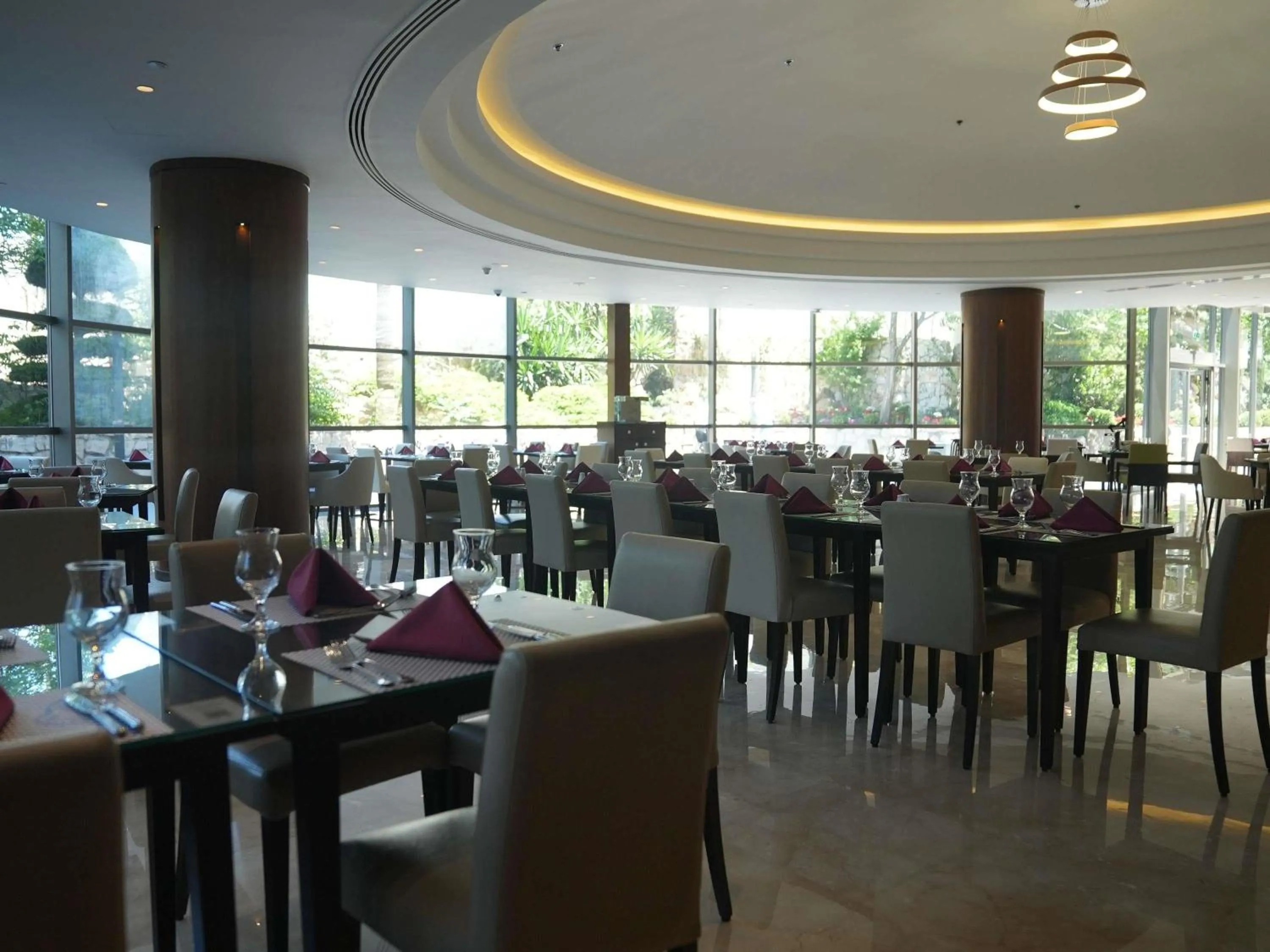Restaurant/places to eat in Mövenpick Hotel Amman
