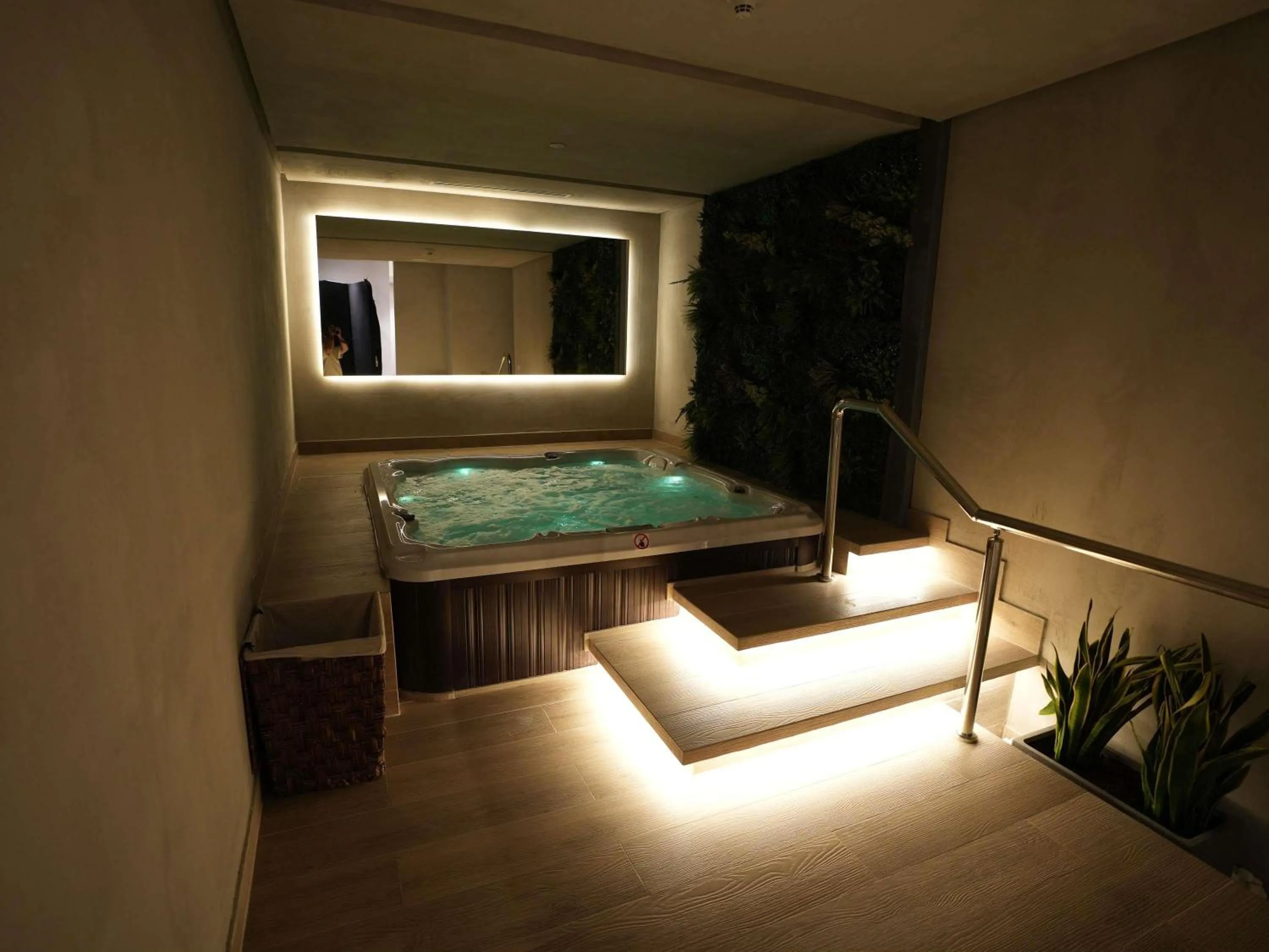 Spa and wellness centre/facilities in Mövenpick Hotel Amman