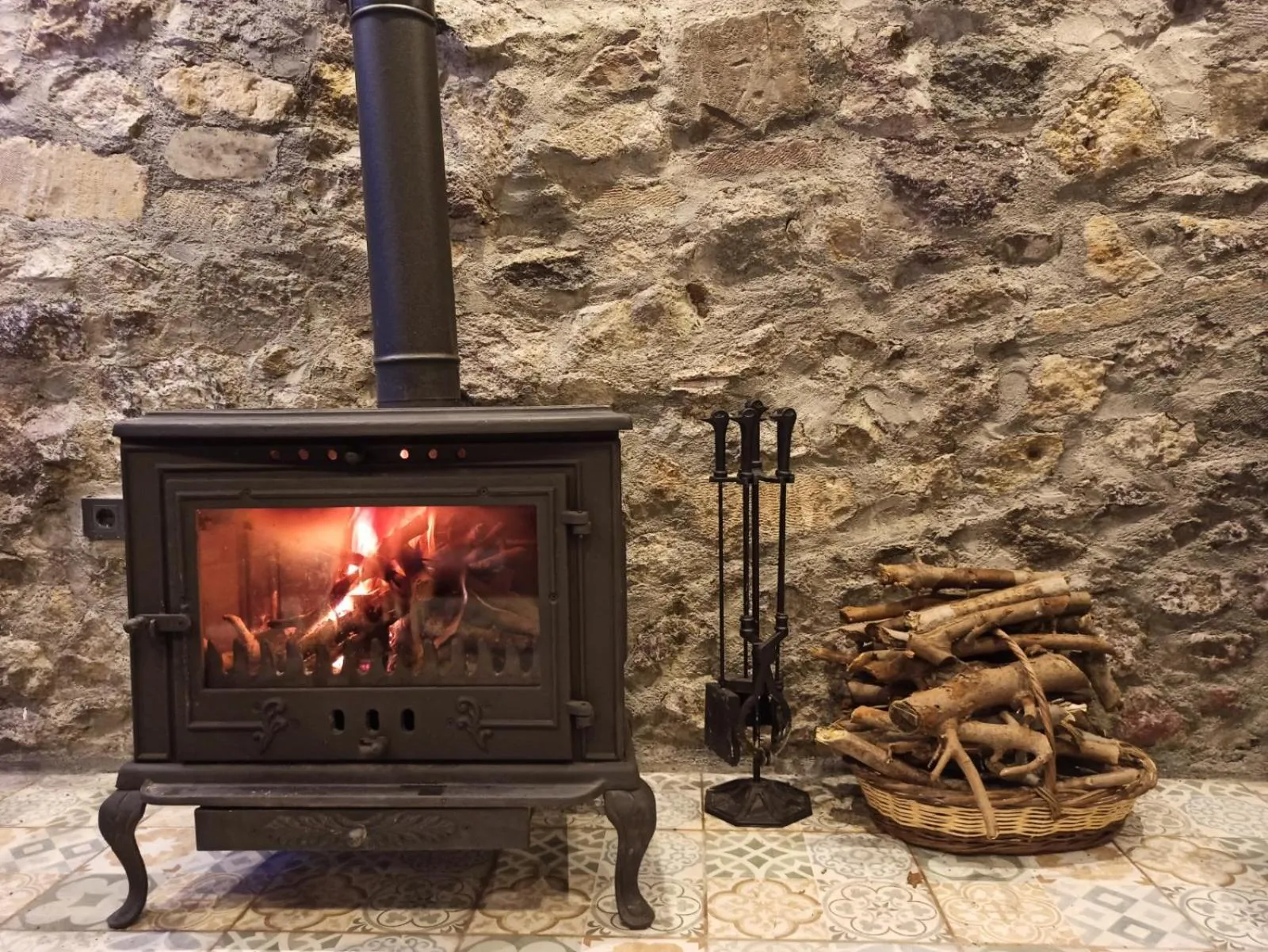 Restaurant/places to eat in Variante Hotel