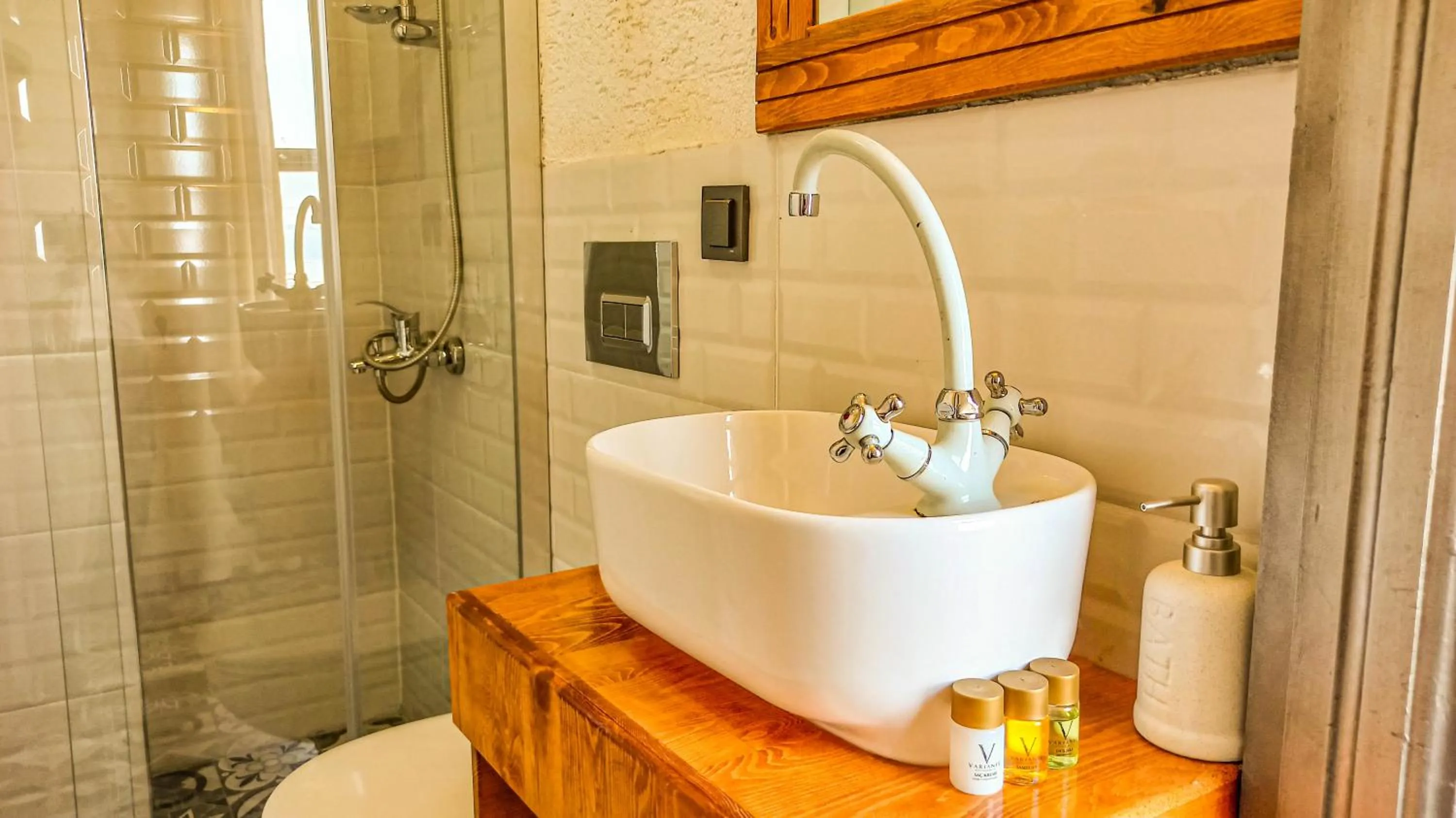 Bathroom in Variante Hotel