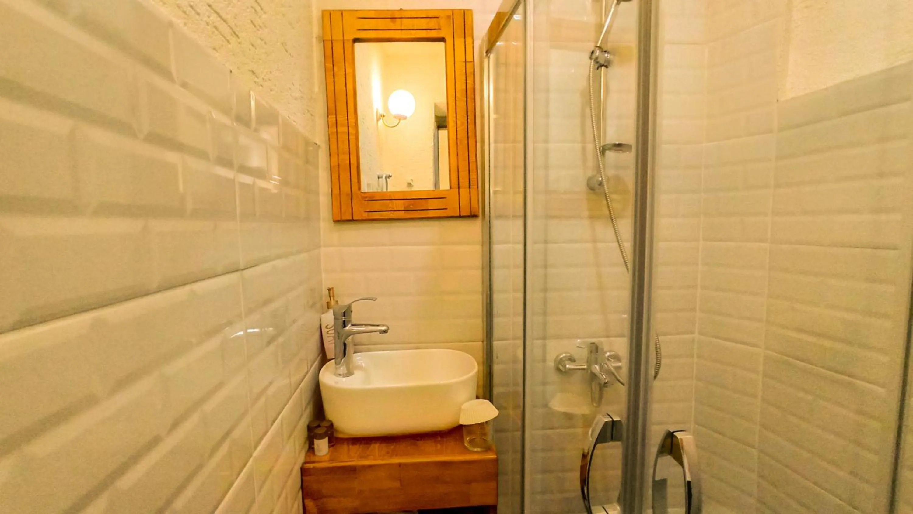 Bathroom in Variante Hotel