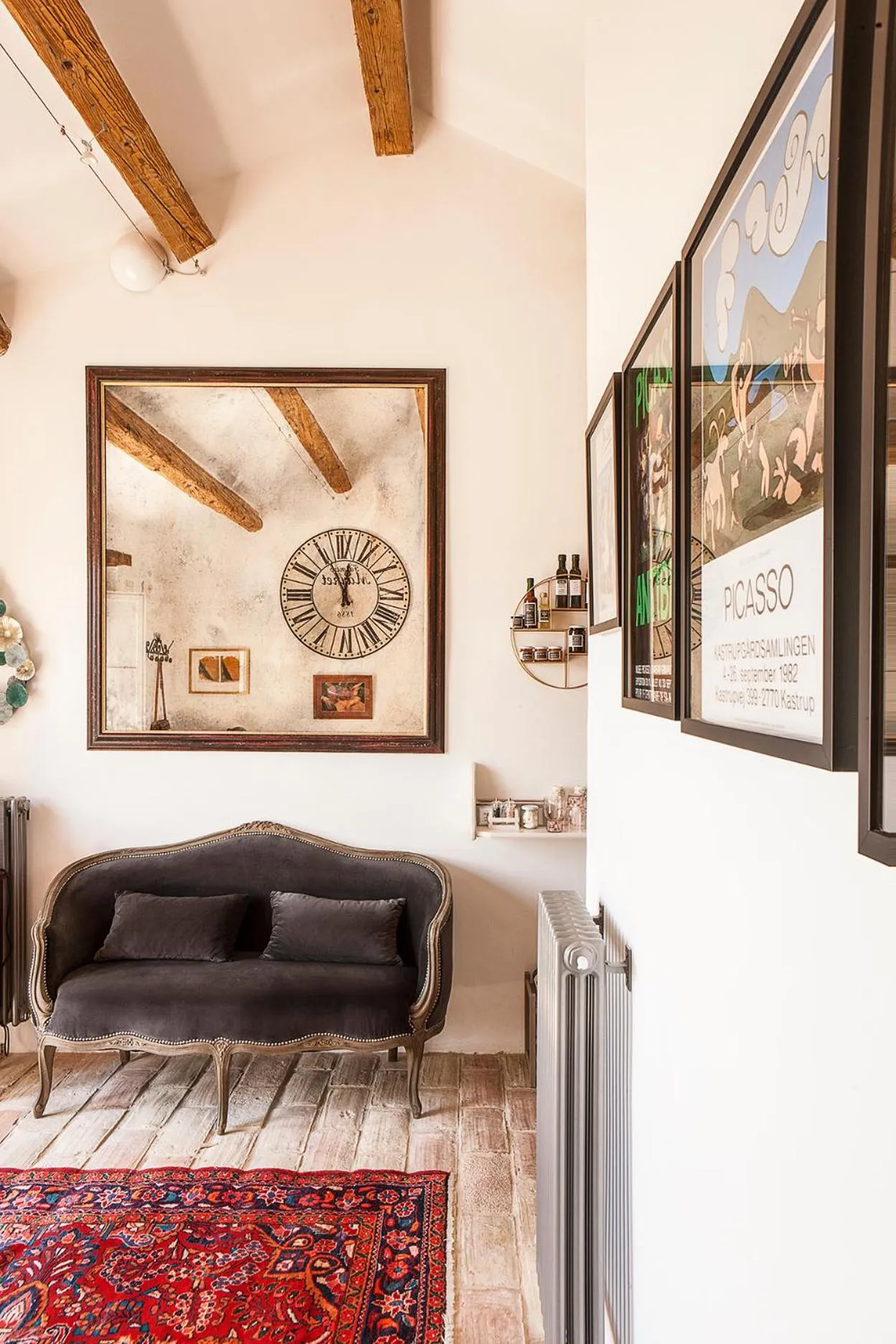 Decorative detail in Casa San Ruffino