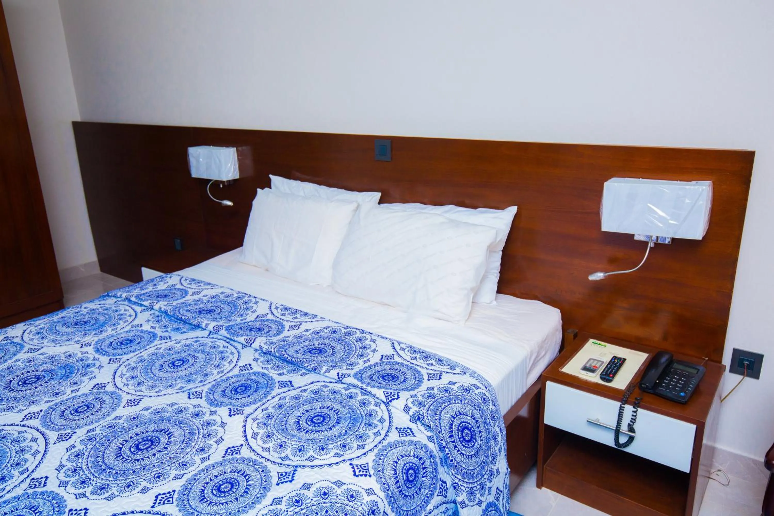 Bed in Monarch Hotel