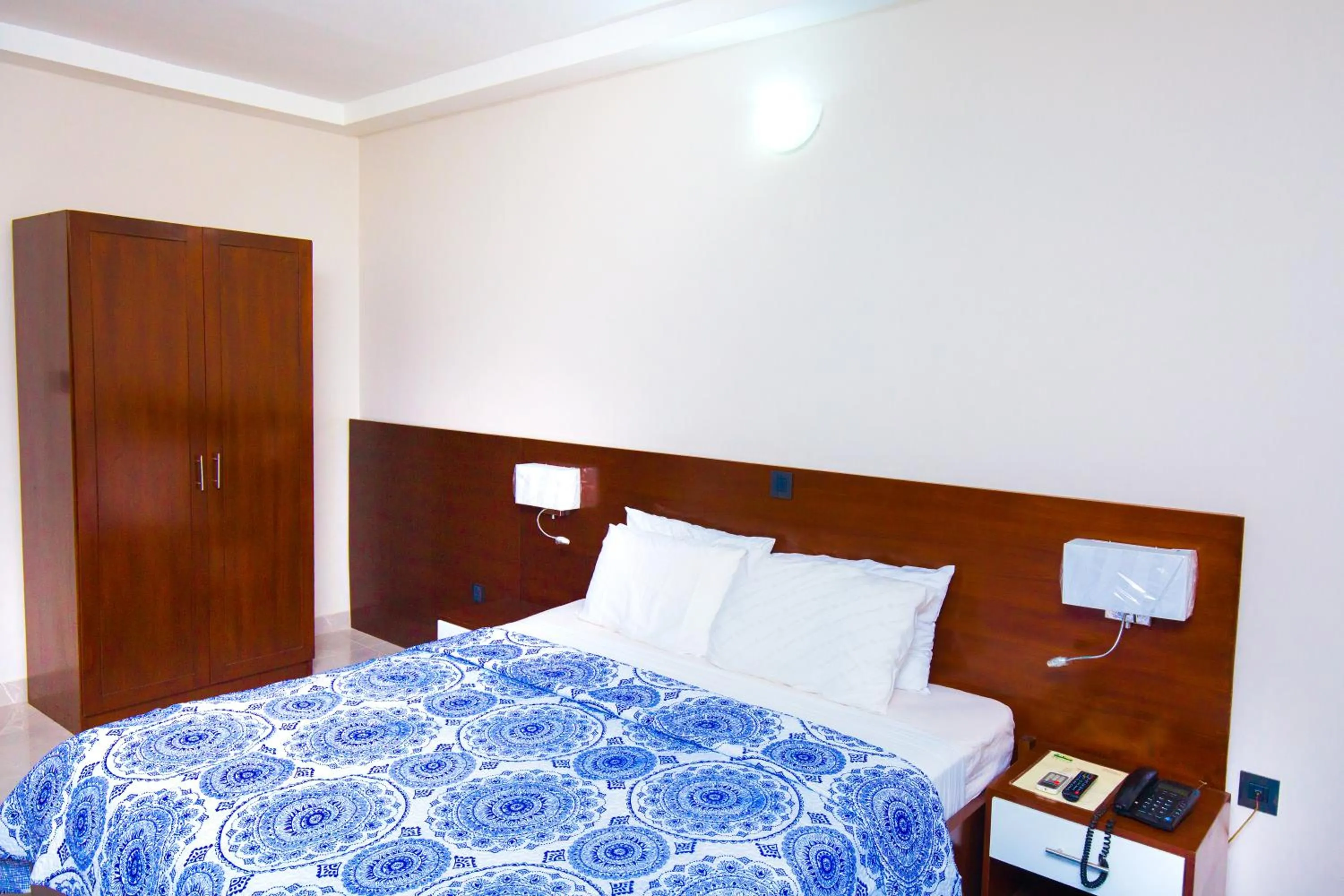 Bed in Monarch Hotel