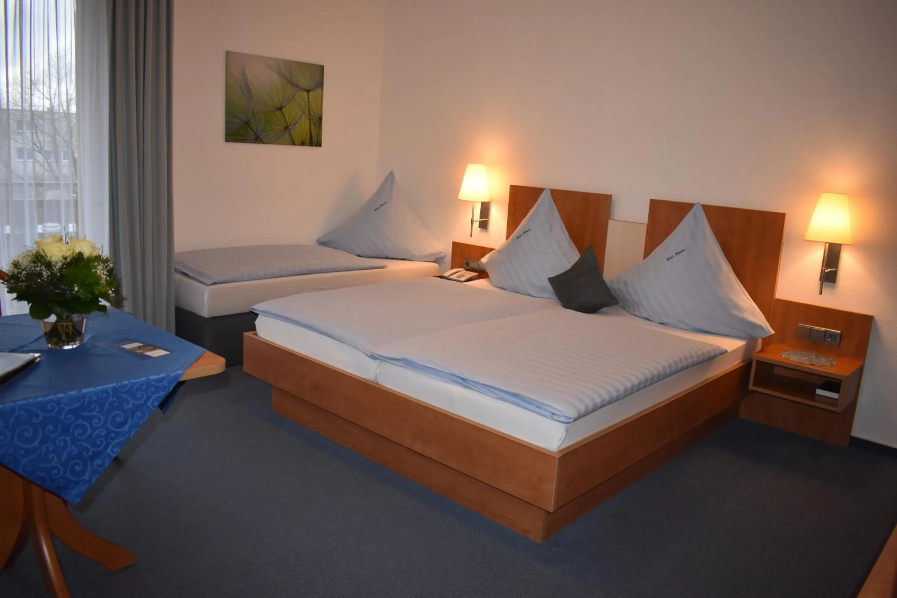 Photo of the whole room, Bed in Hotel Münster