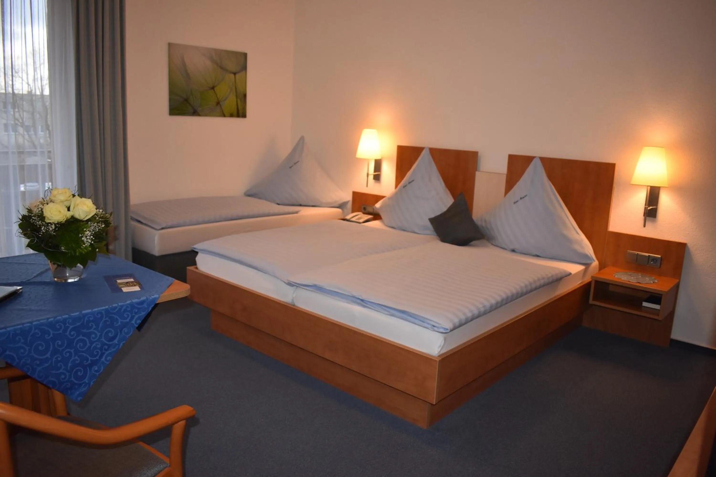Photo of the whole room, Bed in Hotel Münster