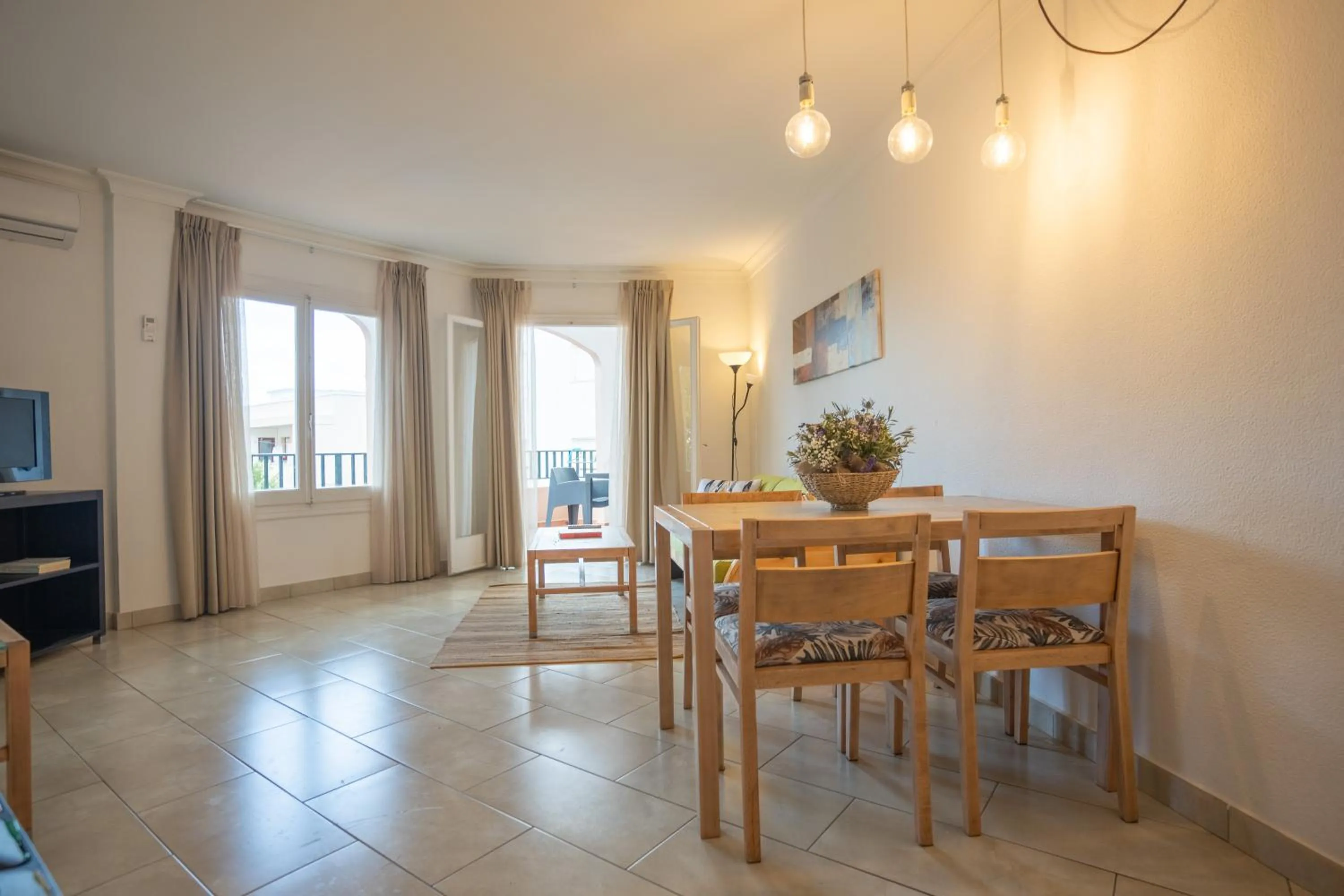 Living room in Apartamentos Royal Life