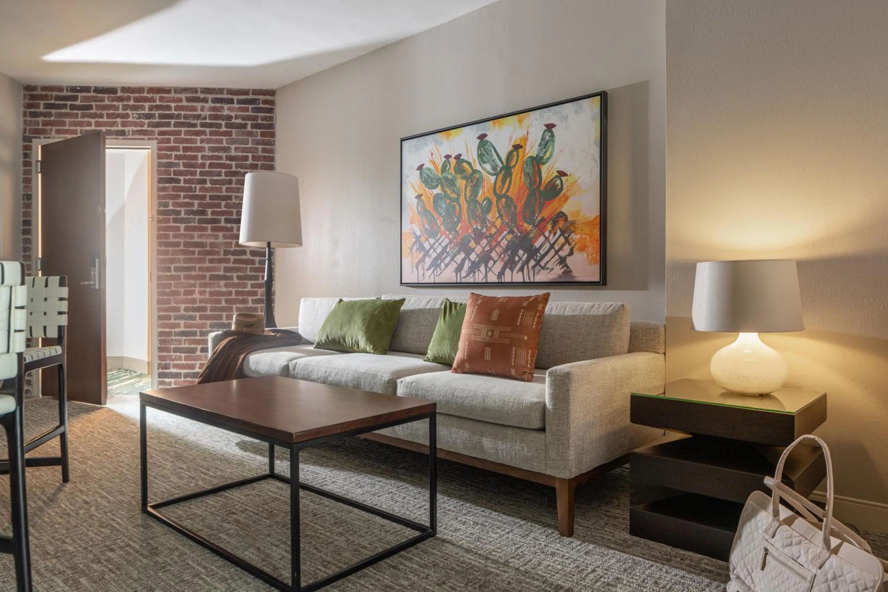 Living room in Hotel Contessa - Suites on the Riverwalk