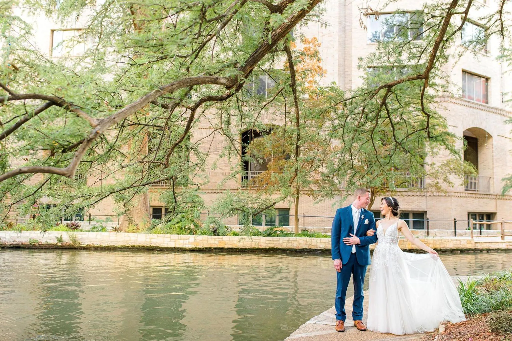 wedding in Hotel Contessa - Suites on the Riverwalk