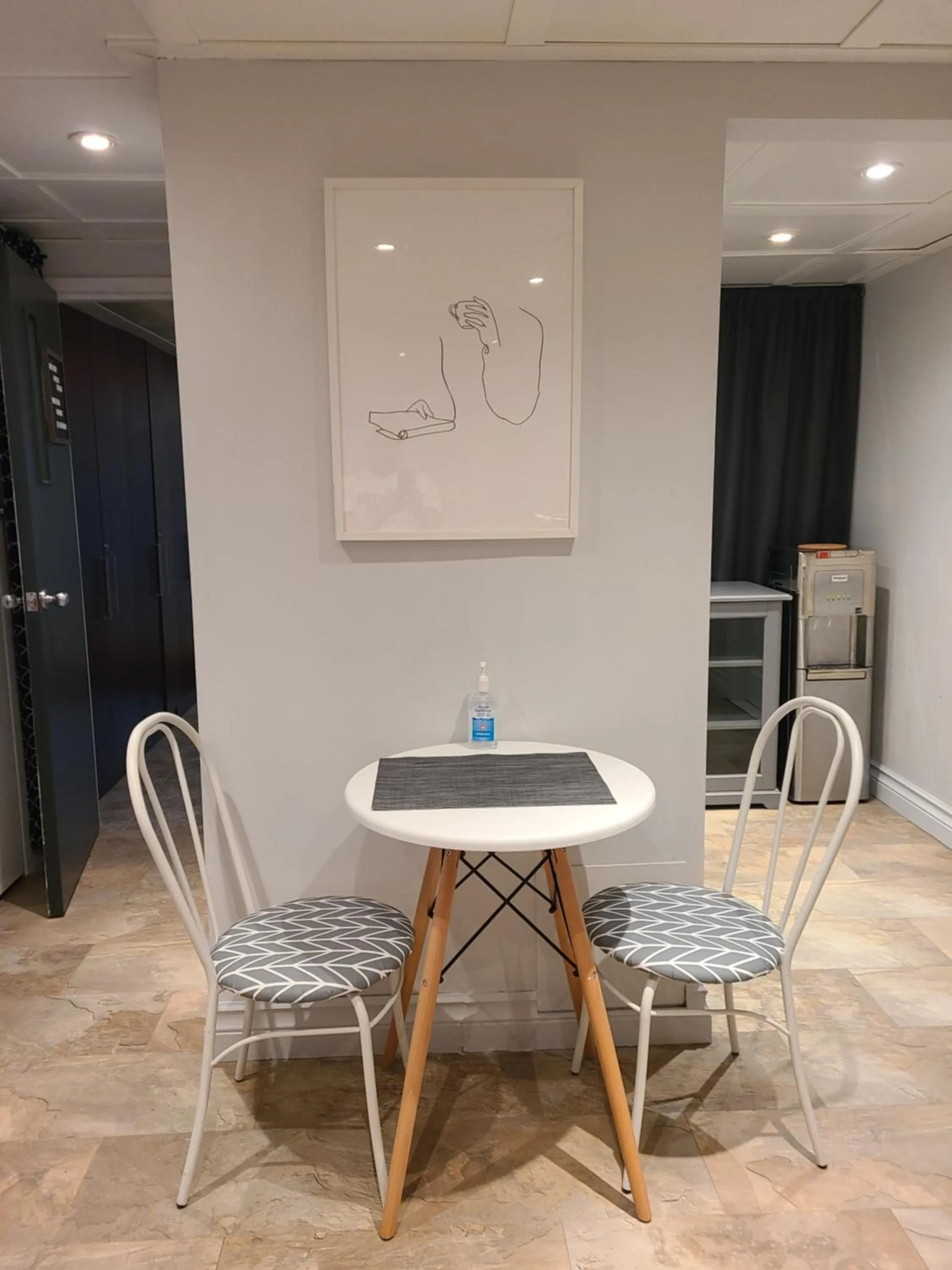 Seating area in Horizon 777