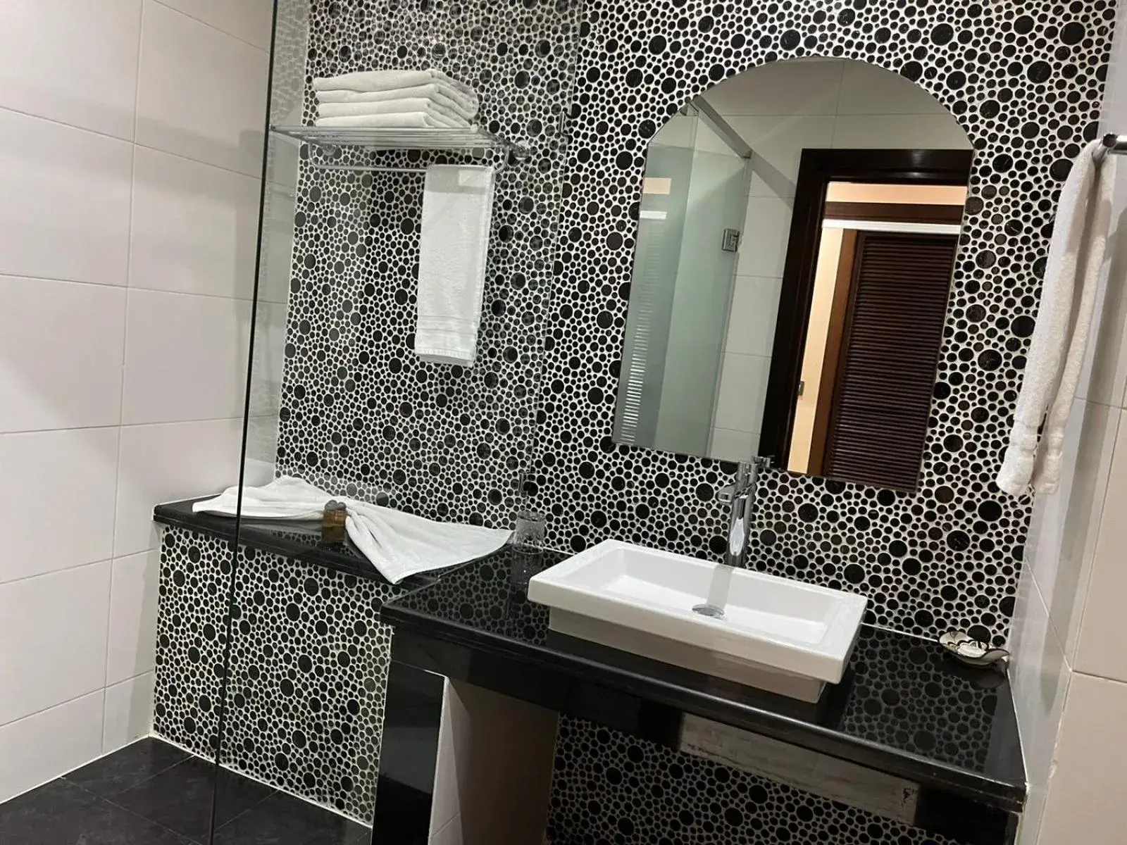 Standard Double Room - single occupancy in Hotel La Capitale Standard Double Room - single occupancy in Hotel La Capitale