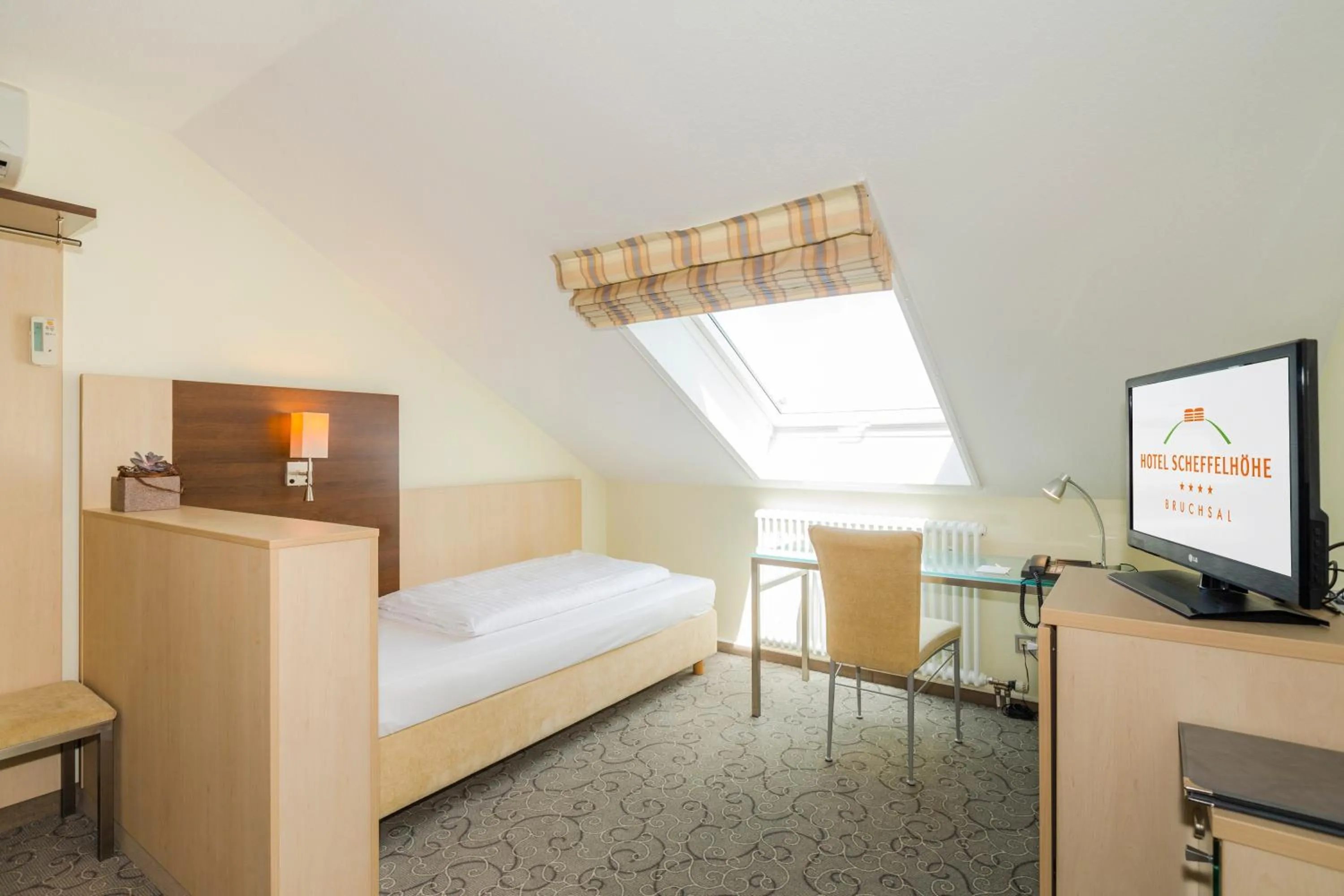 Photo of the whole room, Bed in Hotel Scheffelhöhe