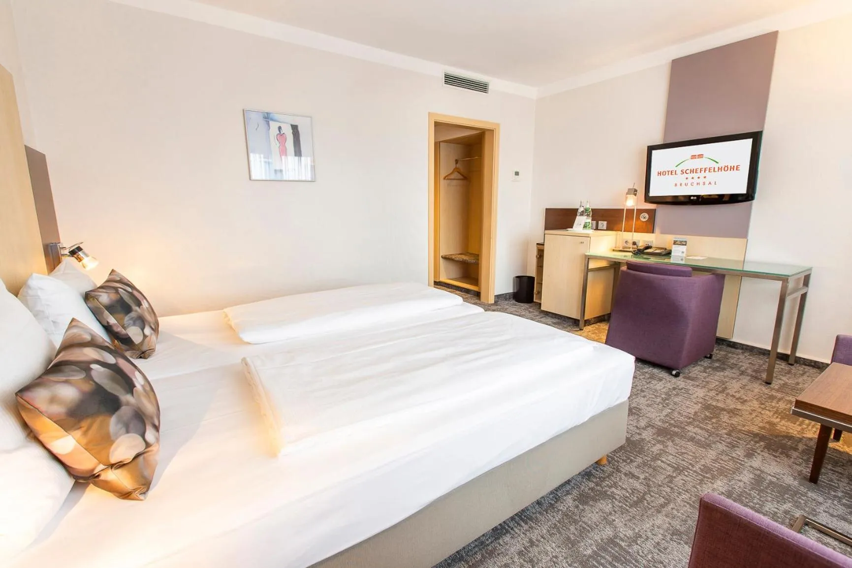 Photo of the whole room, Bed in Hotel Scheffelhöhe