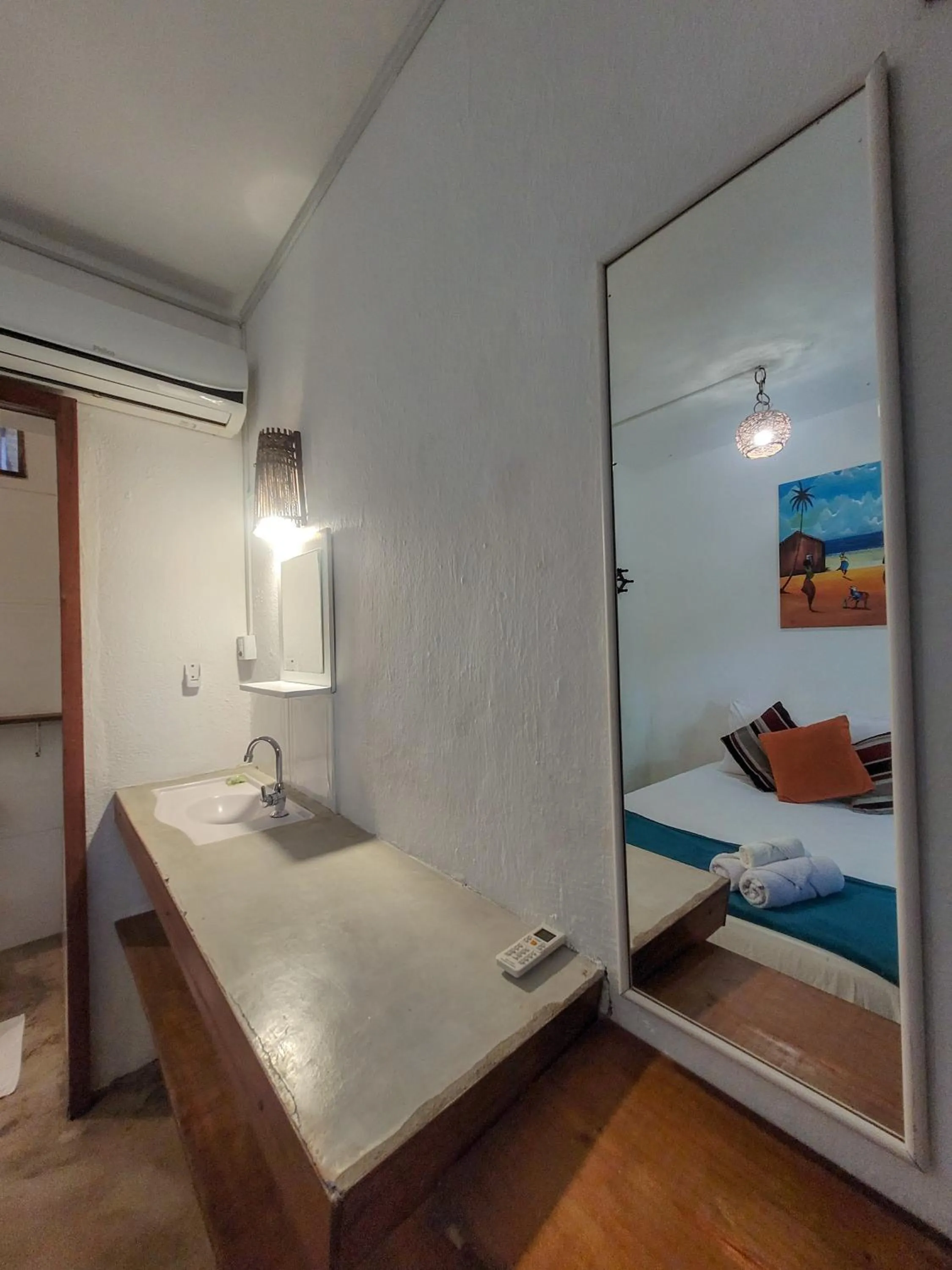 Toilet, Bed in Pousada Raiz Forte