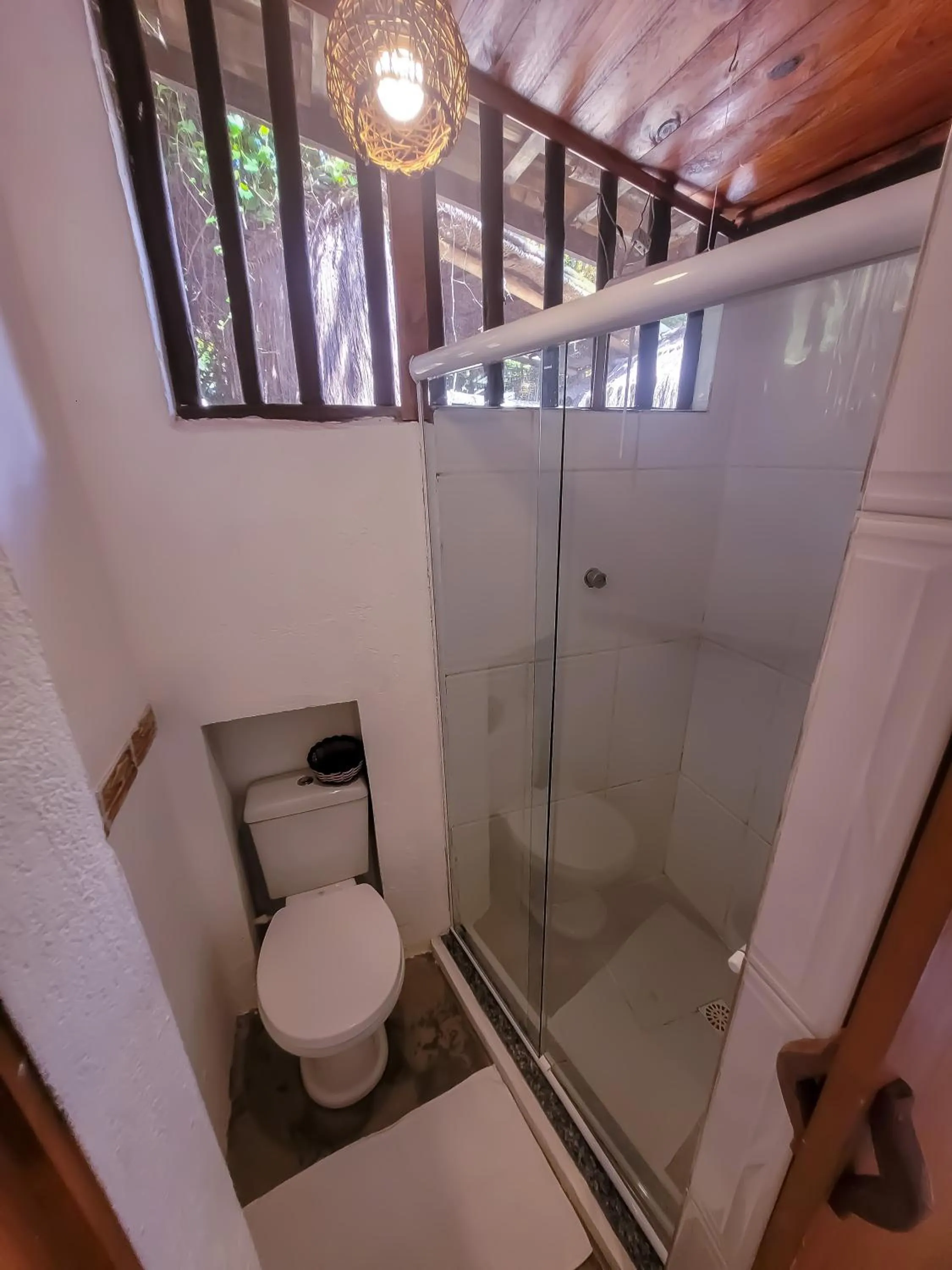 Shower in Pousada Raiz Forte