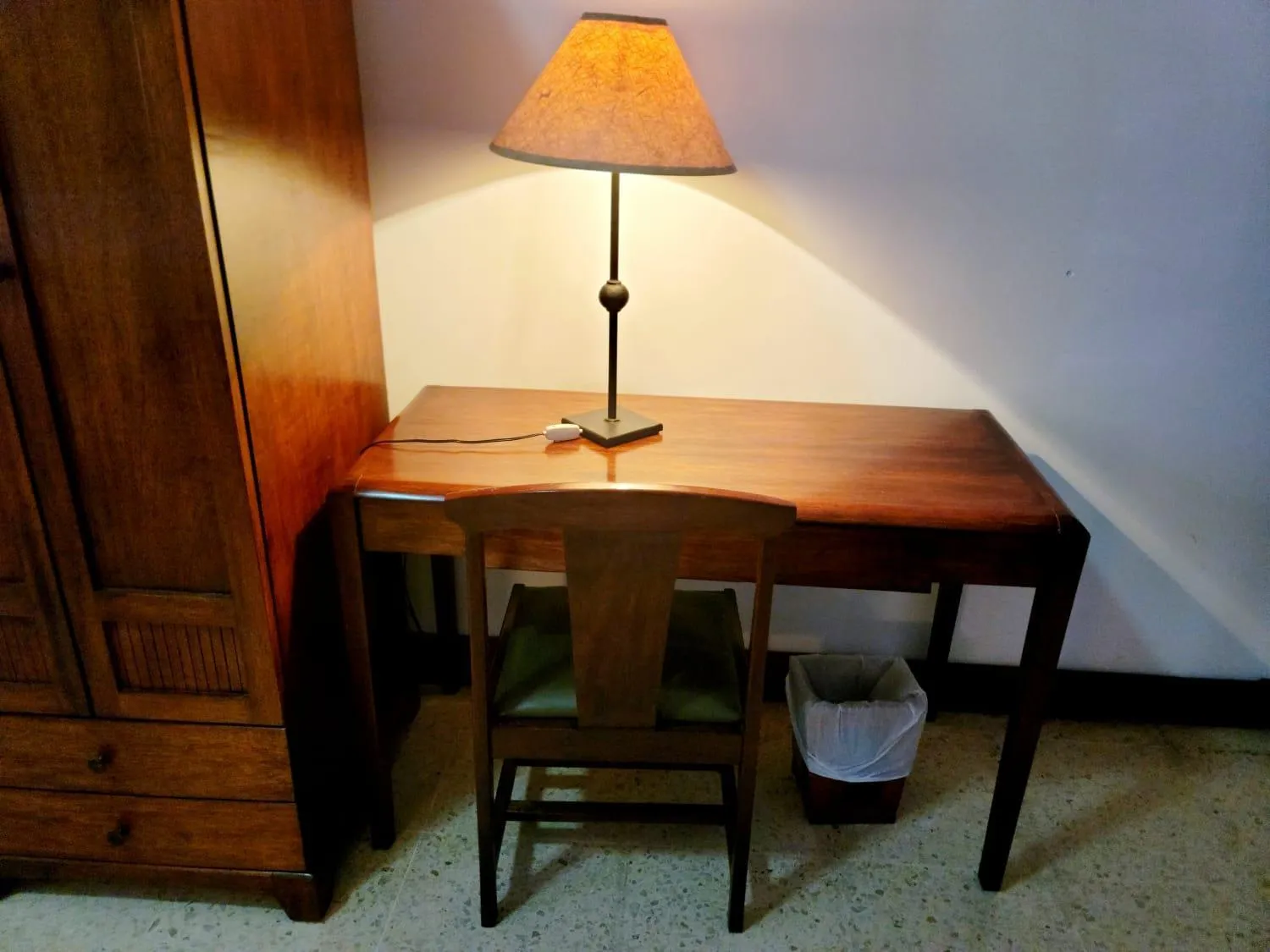 Text overlay in Hotel Casa del Sol