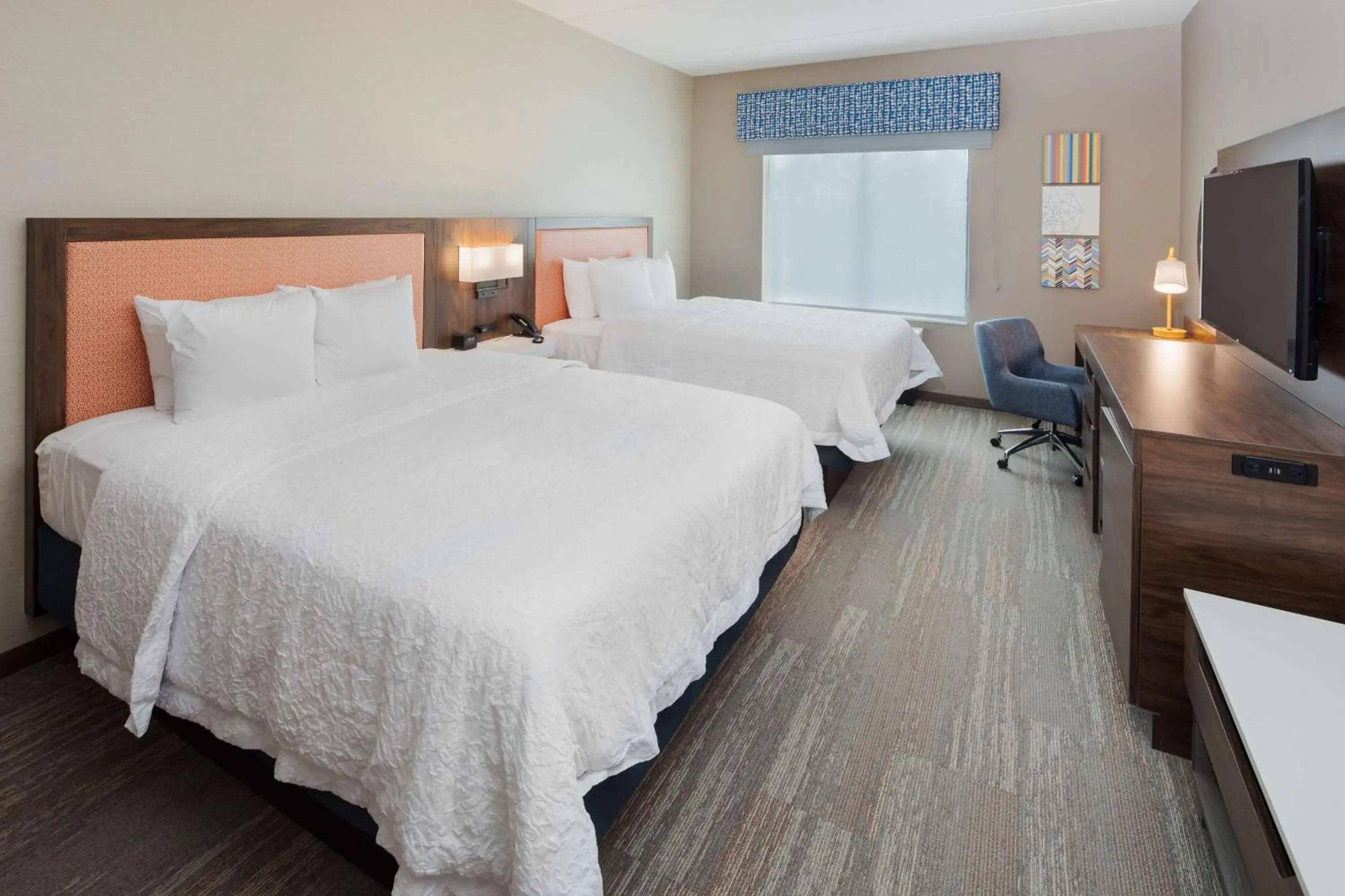 Bedroom, Bed in Hampton Inn Smithfield Selma, NC Bedroom, Bed in Hampton Inn Smithfield Selma, NC