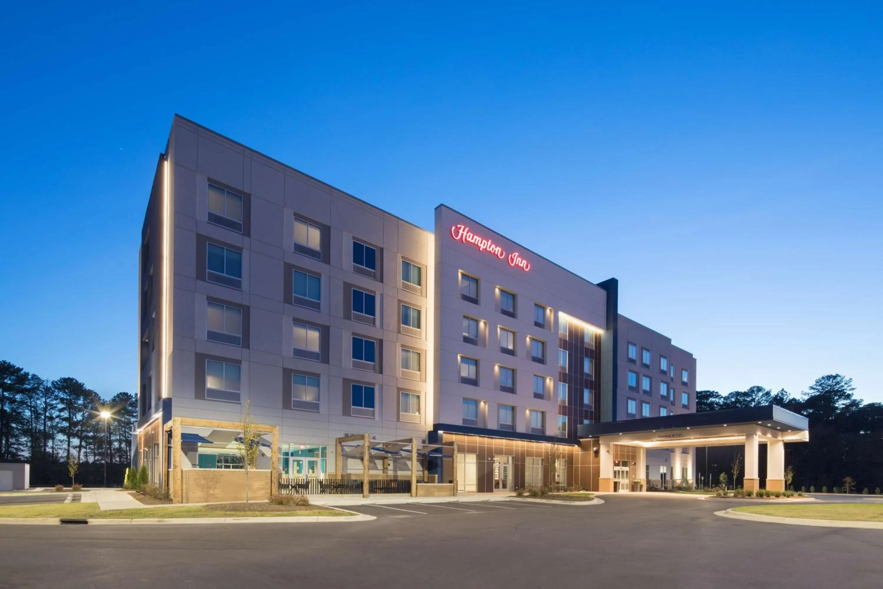 Property building in Hampton Inn Smithfield Selma, NC