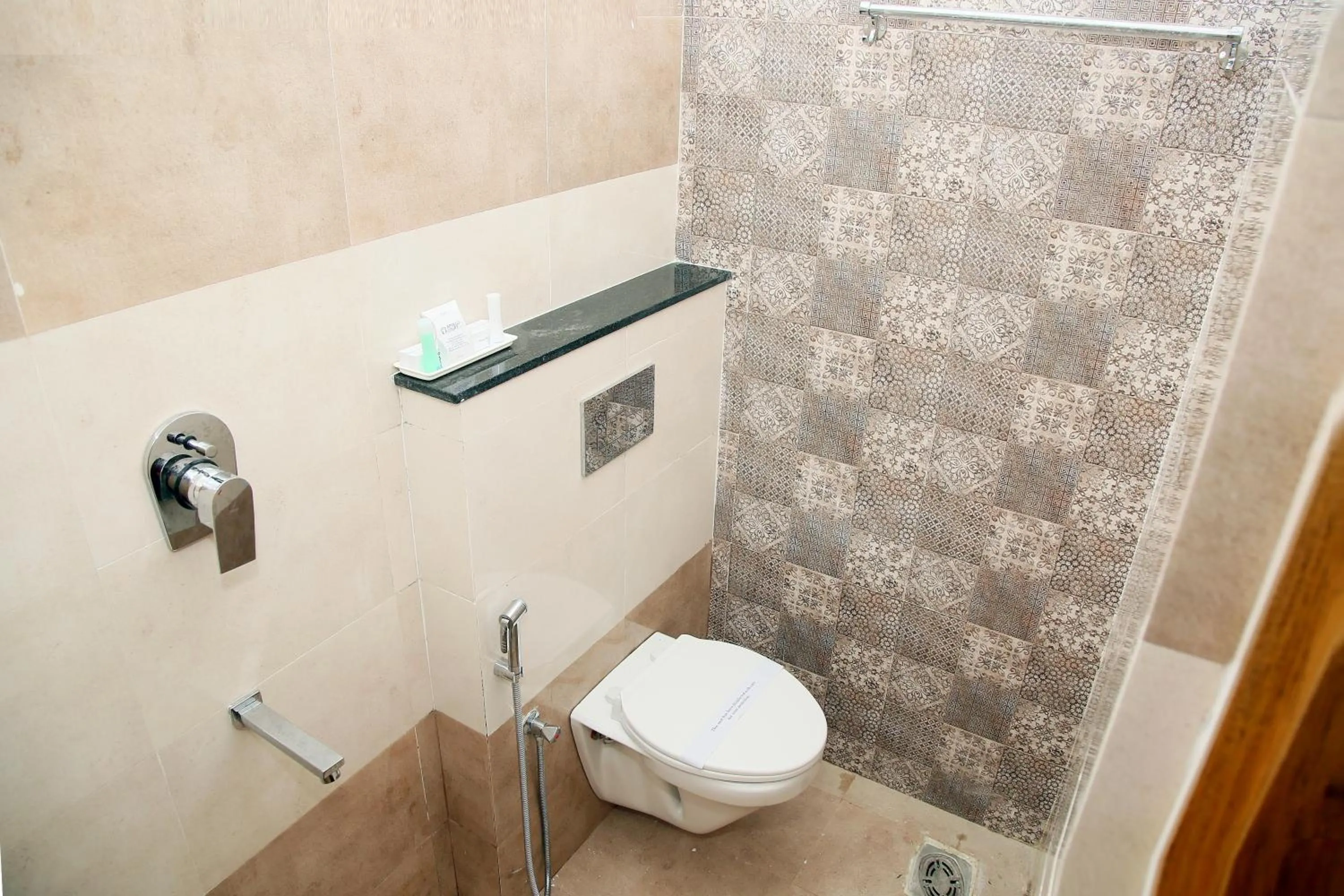 Apollo Court (Apollo hospital,Sankara natralya, US consulate