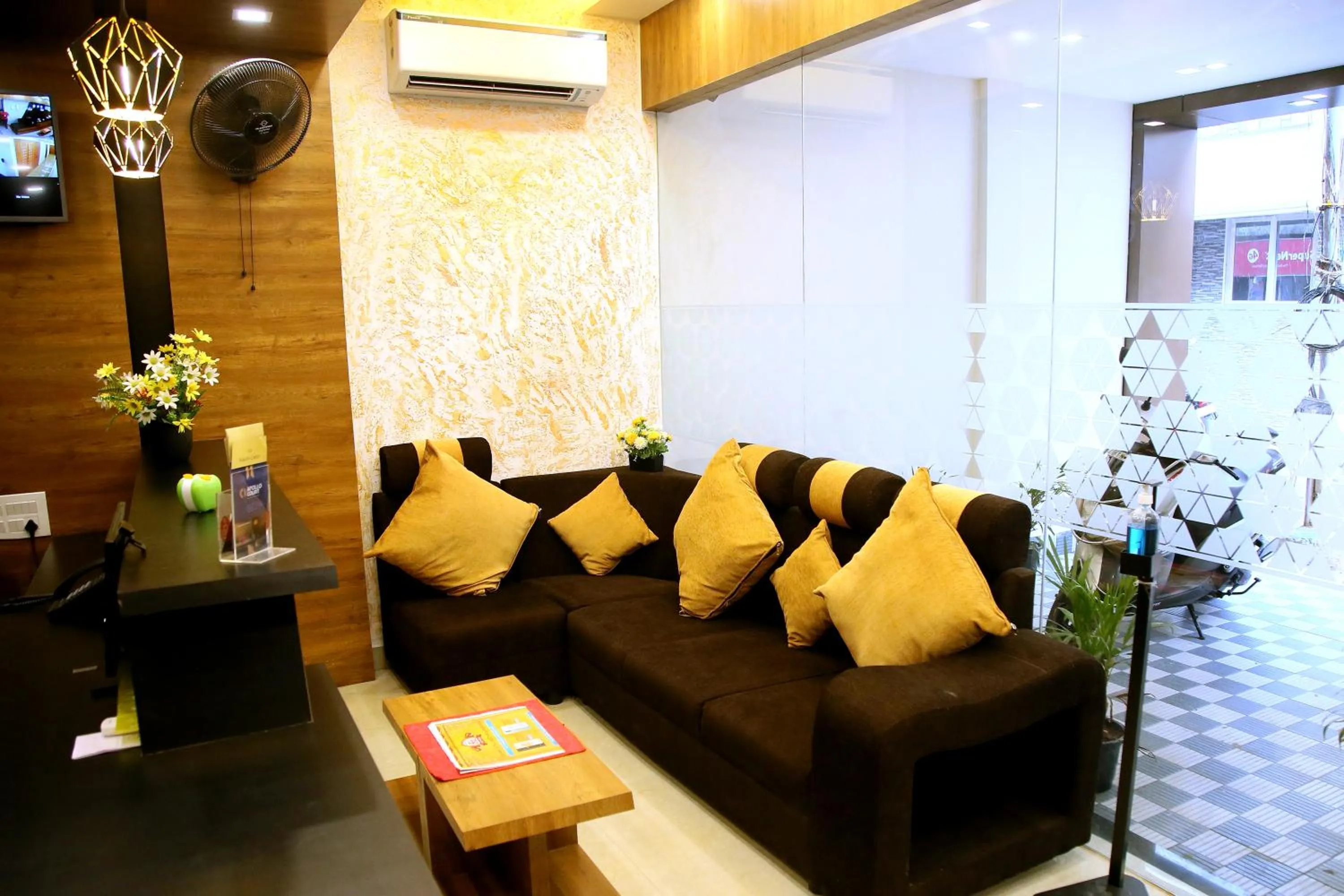 Apollo Court (Apollo hospital,Sankara natralya, US consulate